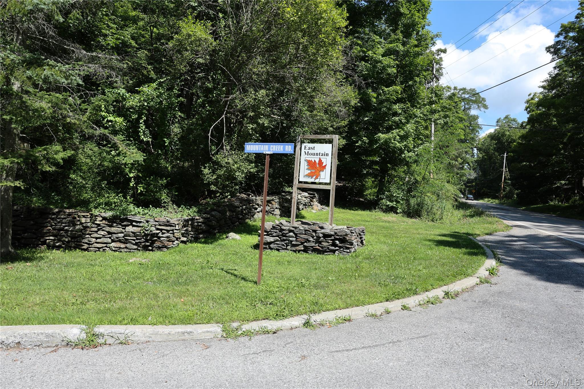 150 Deer Hollow Road Property Photo 4