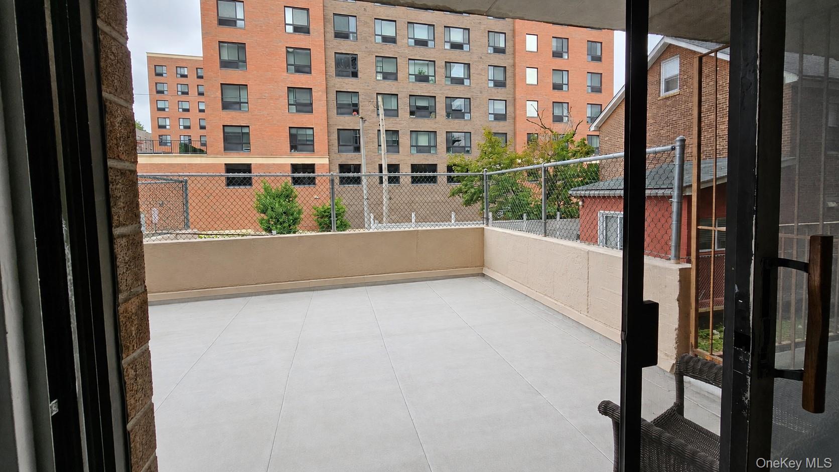 687 Bronx River Road 1j Property Photo 25