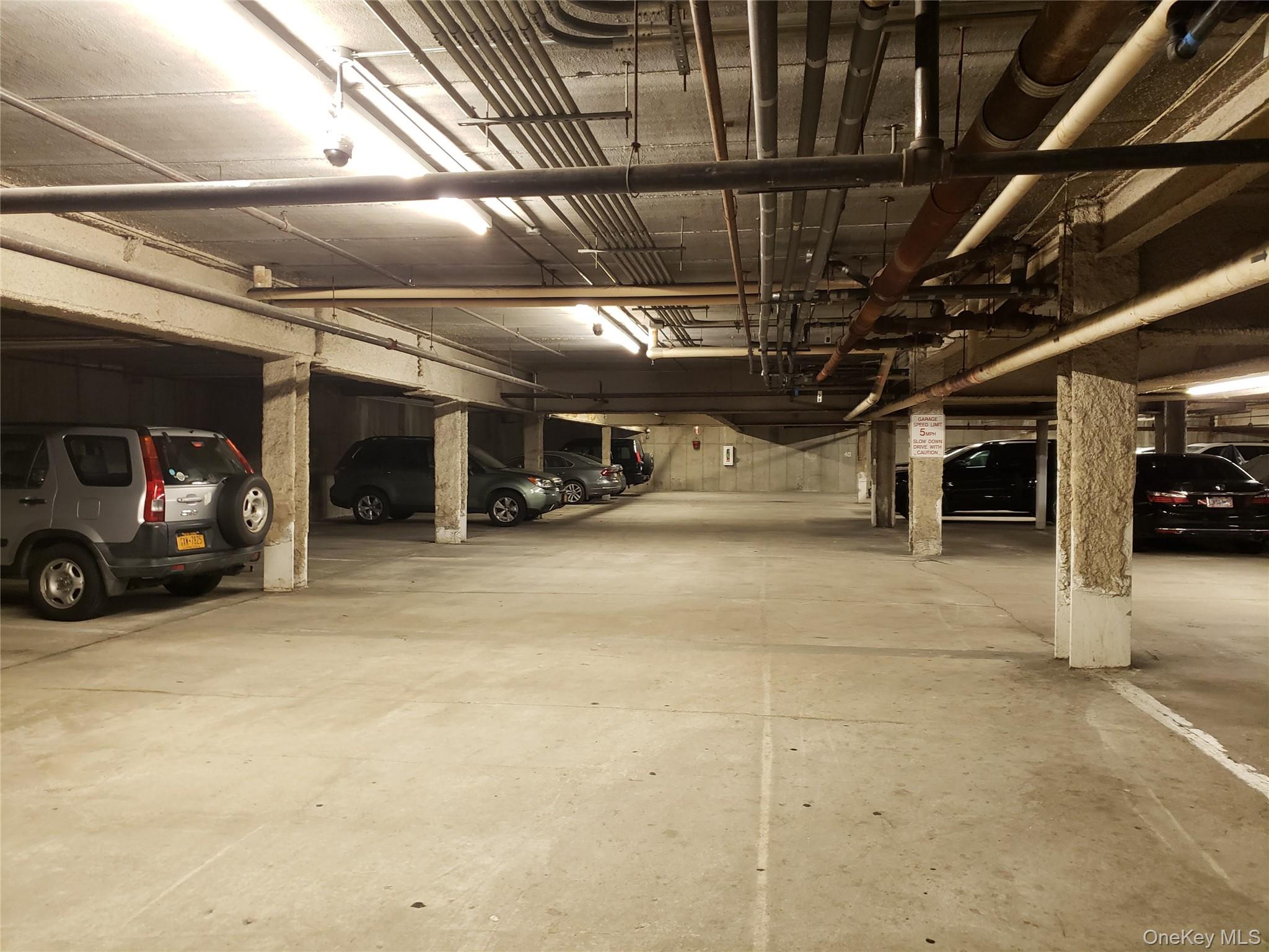 687 Bronx River Road 1j Property Photo 34