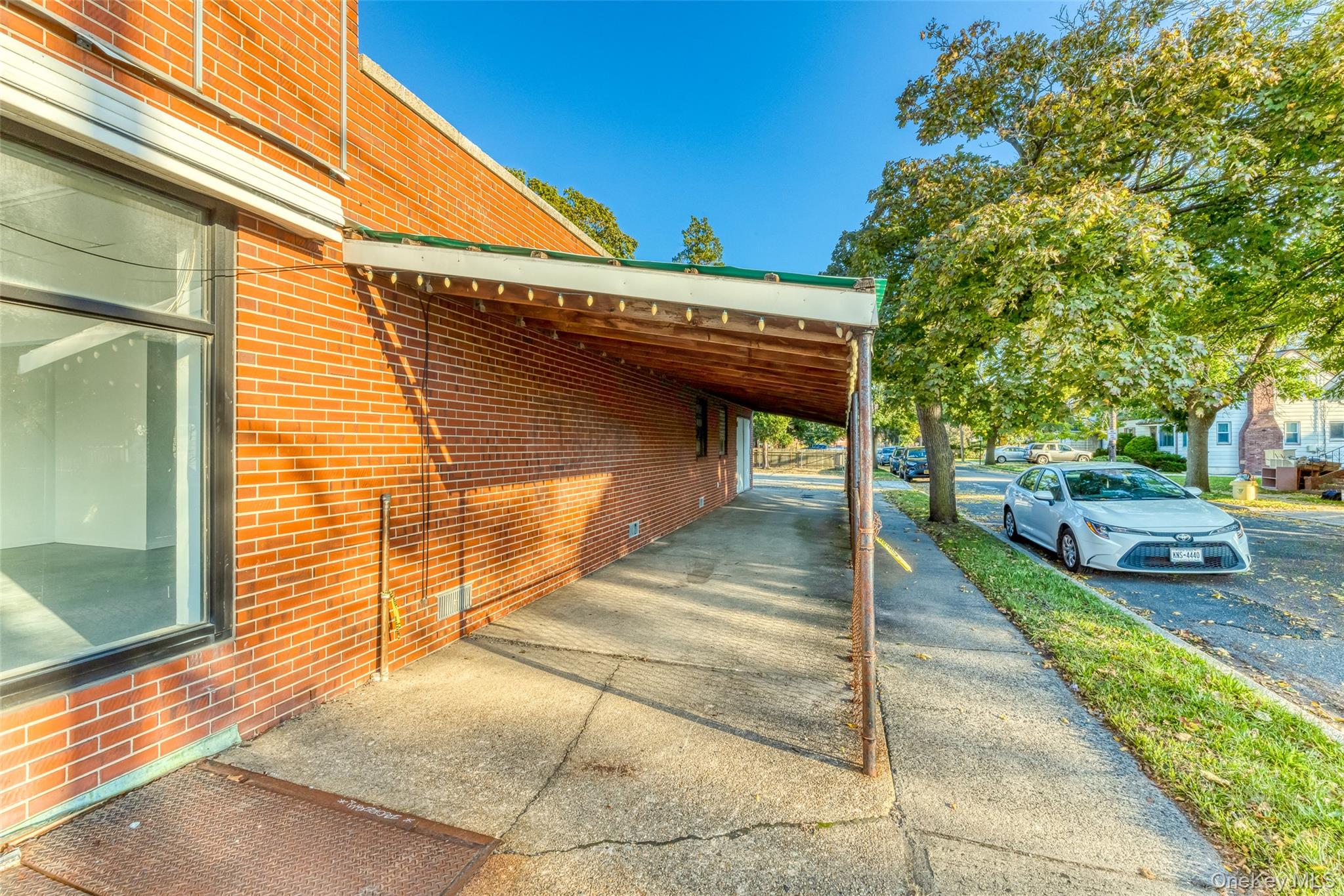 153-155 Woodbury Road Property Photo 2