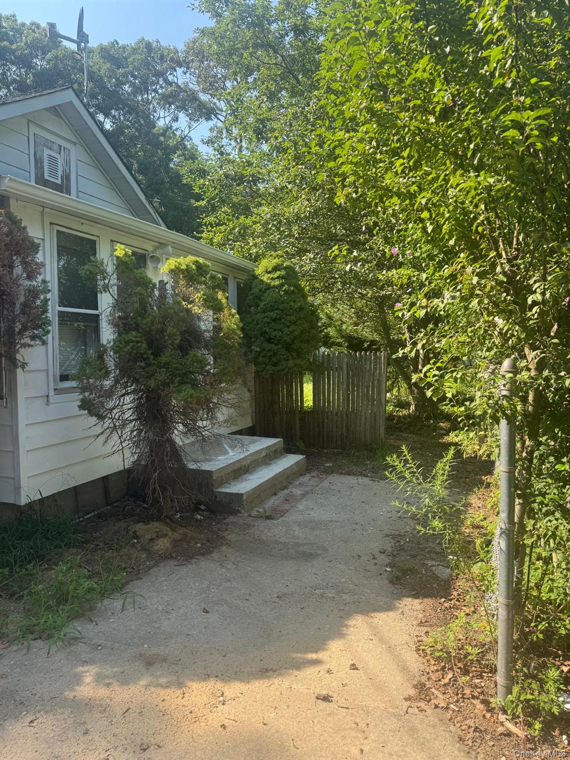 34 Midland Avenue Property Photo 9