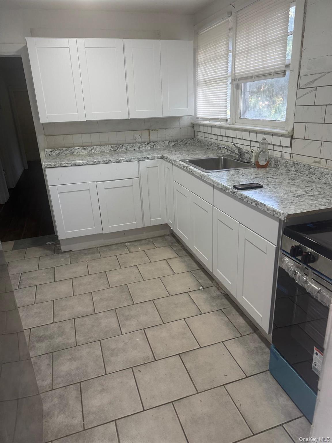 34 Midland Avenue Property Photo 10