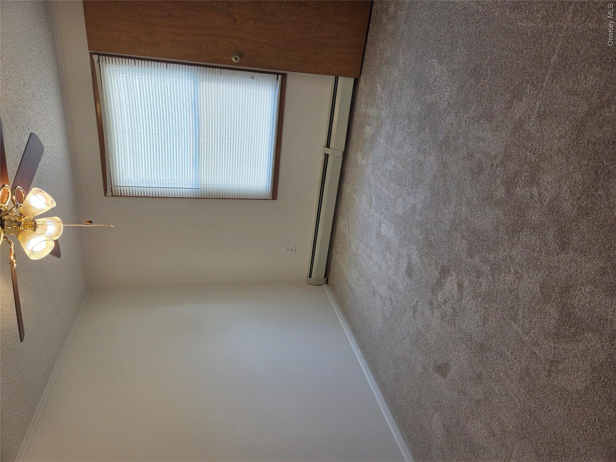 162 Village Circle Property Photo 6
