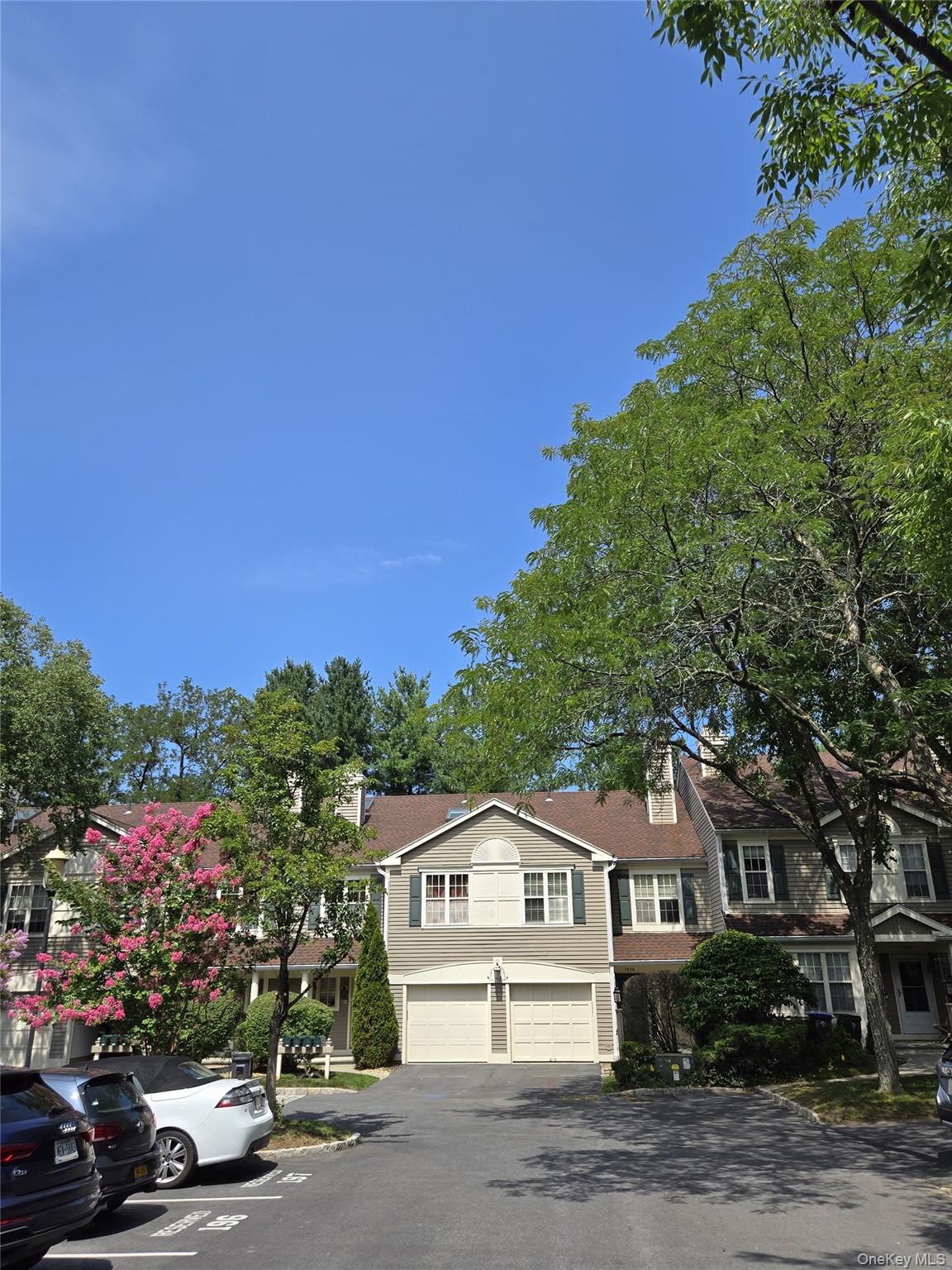 1506 Pondcrest Lane Property Photo 4