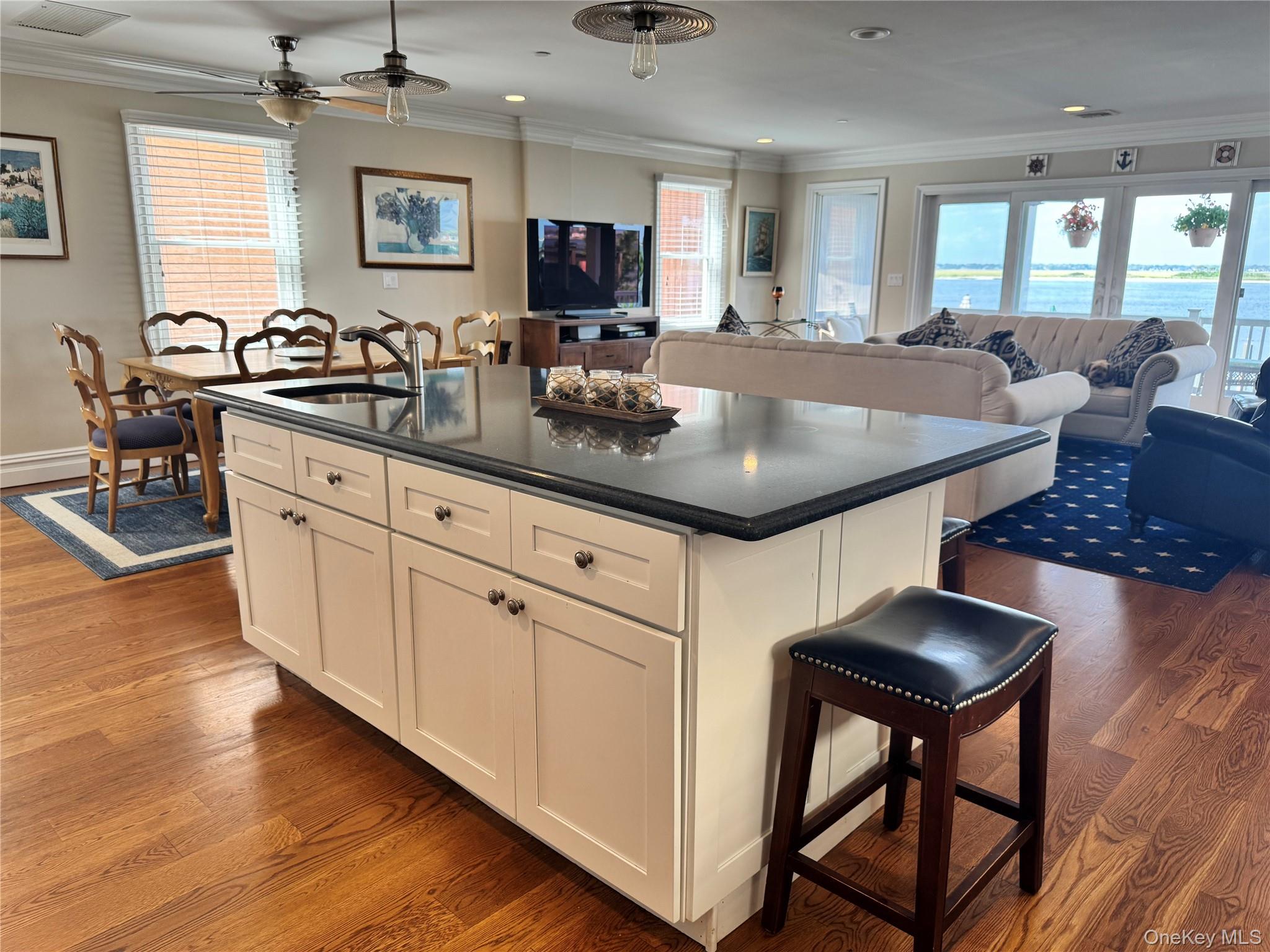 839 W Park Avenue Property Photo 7