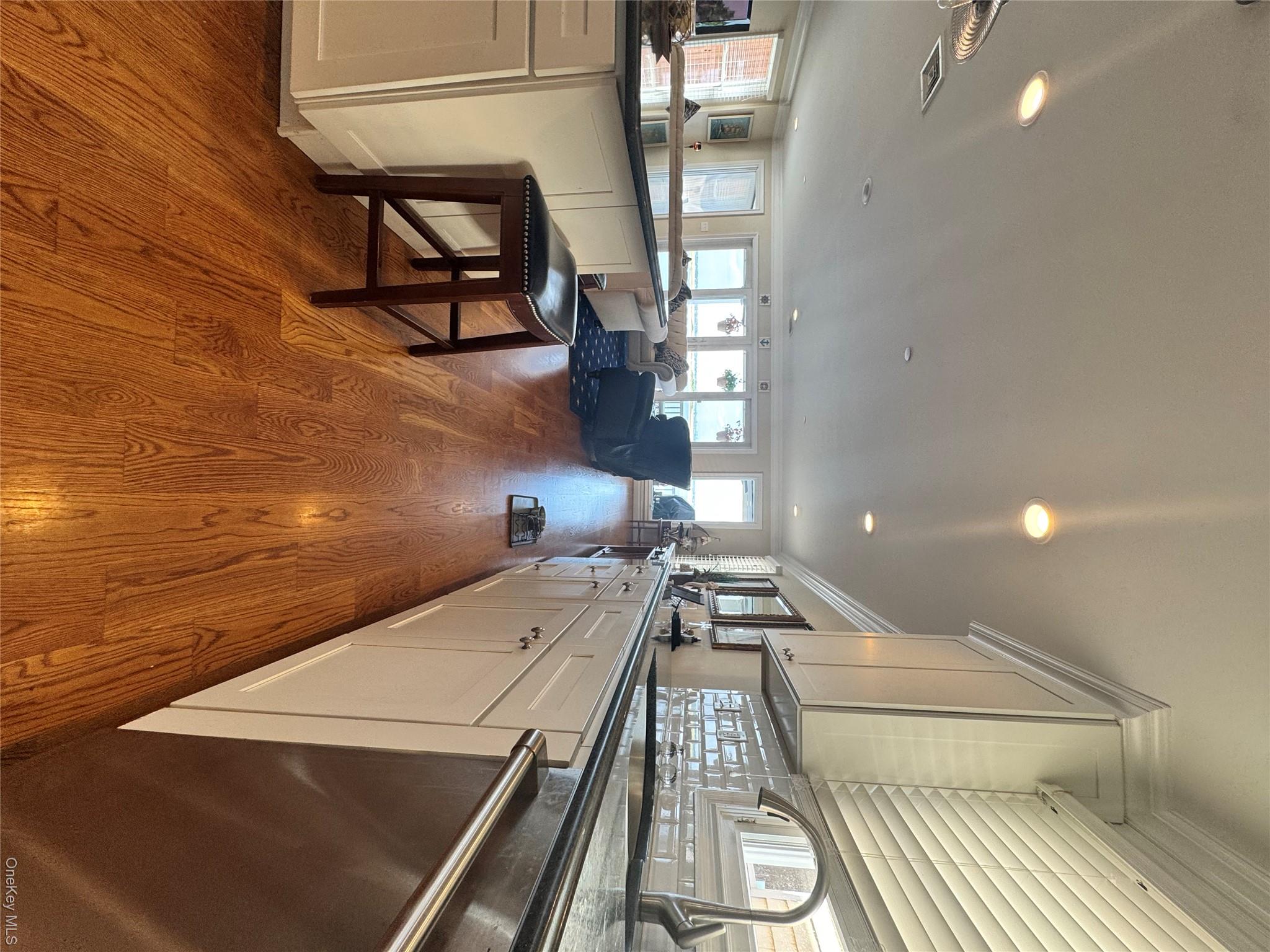 839 W Park Avenue Property Photo 8