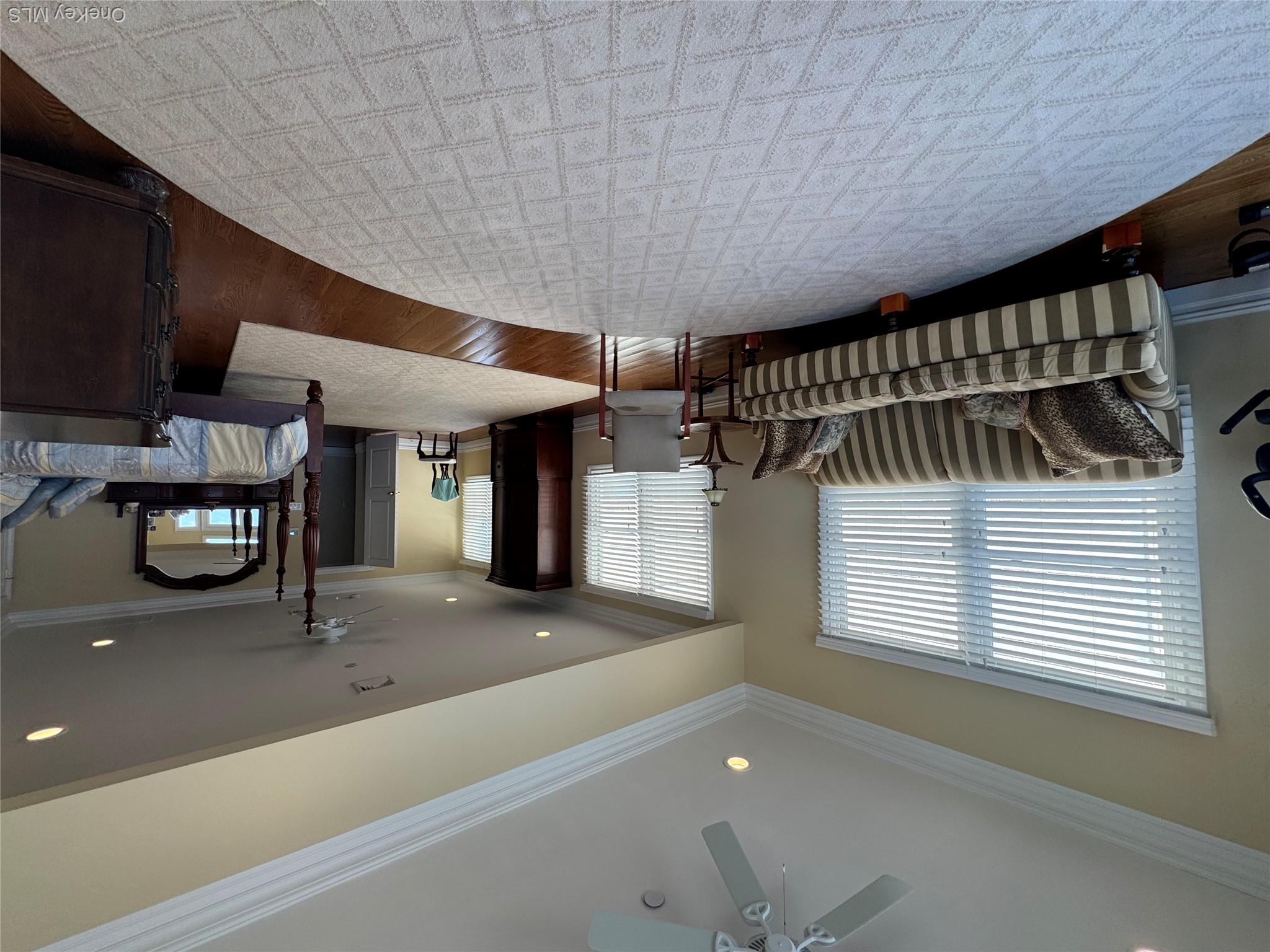839 W Park Avenue Property Photo 13