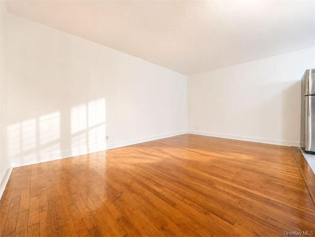 8511 34th Avenue 3h Property Photo 3