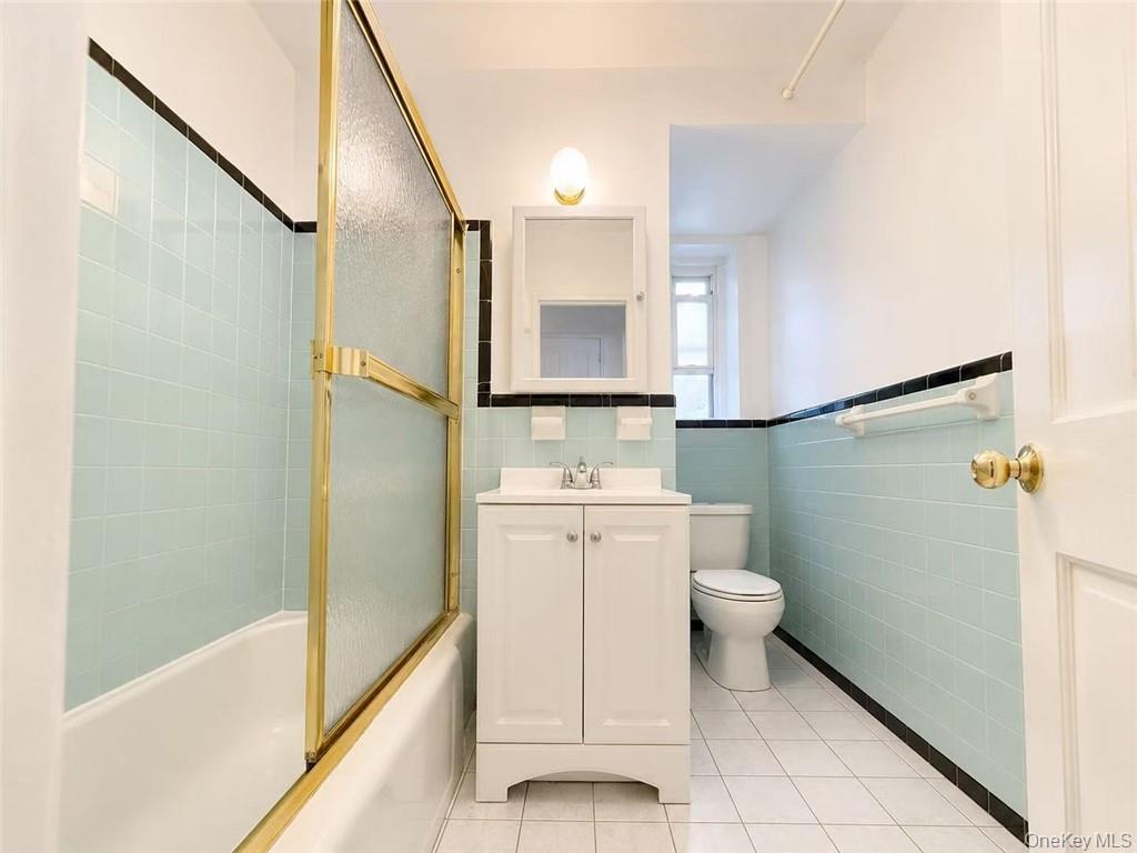 8511 34th Avenue 3h Property Photo 8
