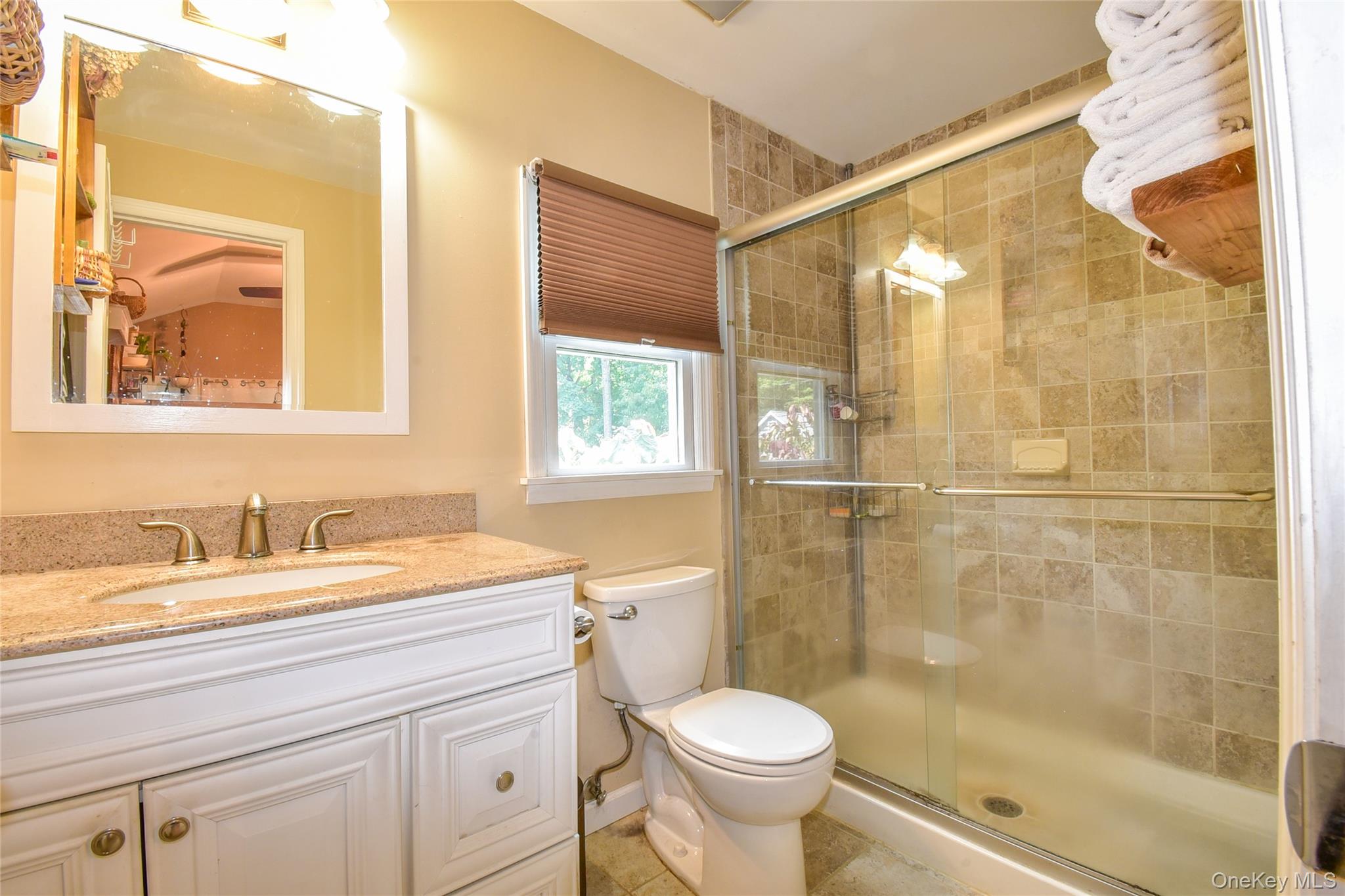 38 Montauk Road Property Photo 13
