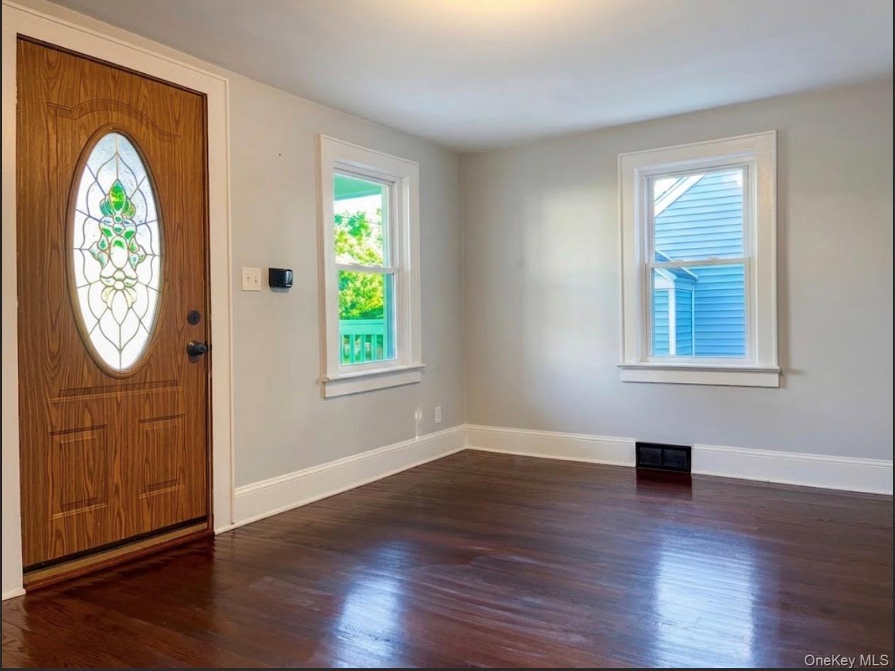 26 Gardner Avenue Property Photo 2