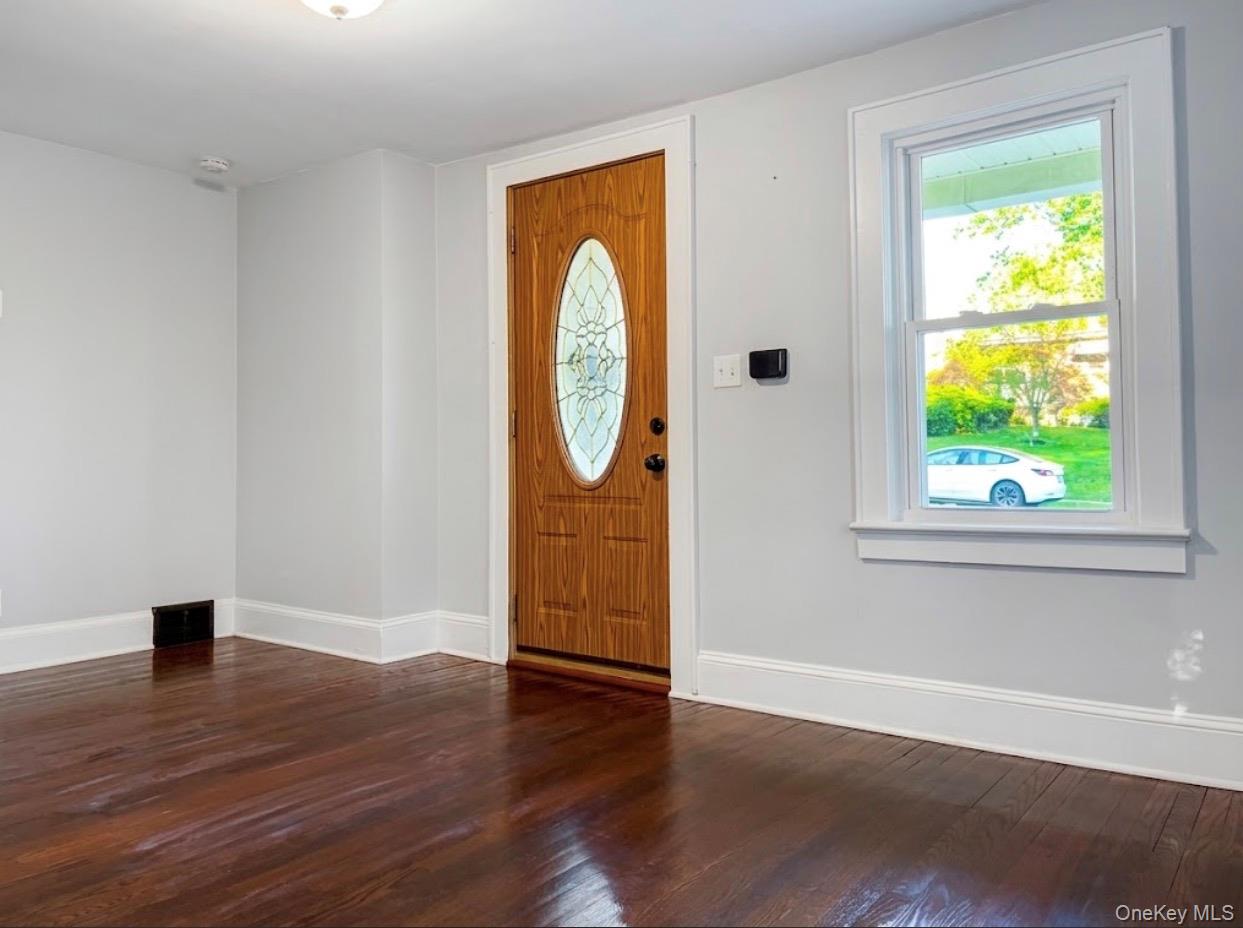 26 Gardner Avenue Property Photo 3