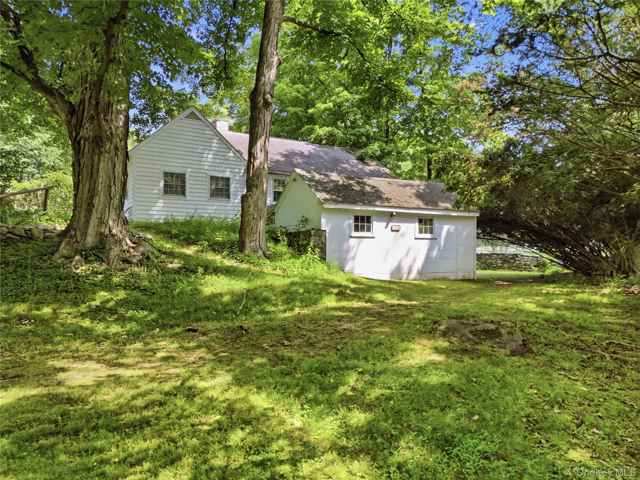 225 Succabone Road Property Photo 4
