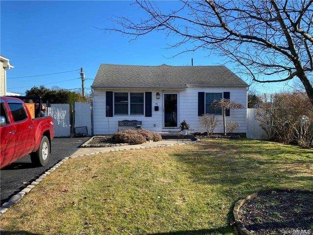 75 Mc Cue Lane Property Photo 1