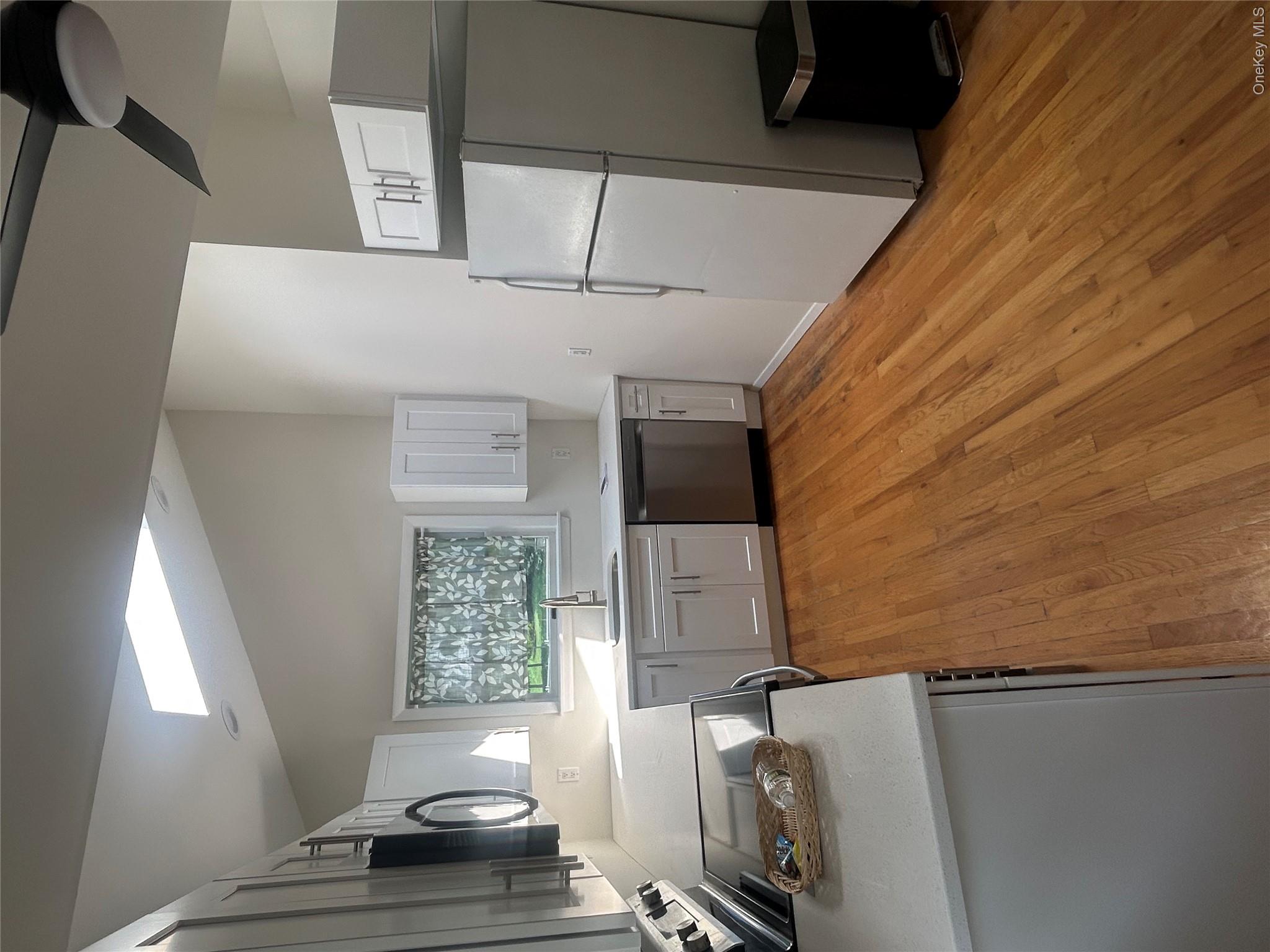 75 Mc Cue Lane Property Photo 4