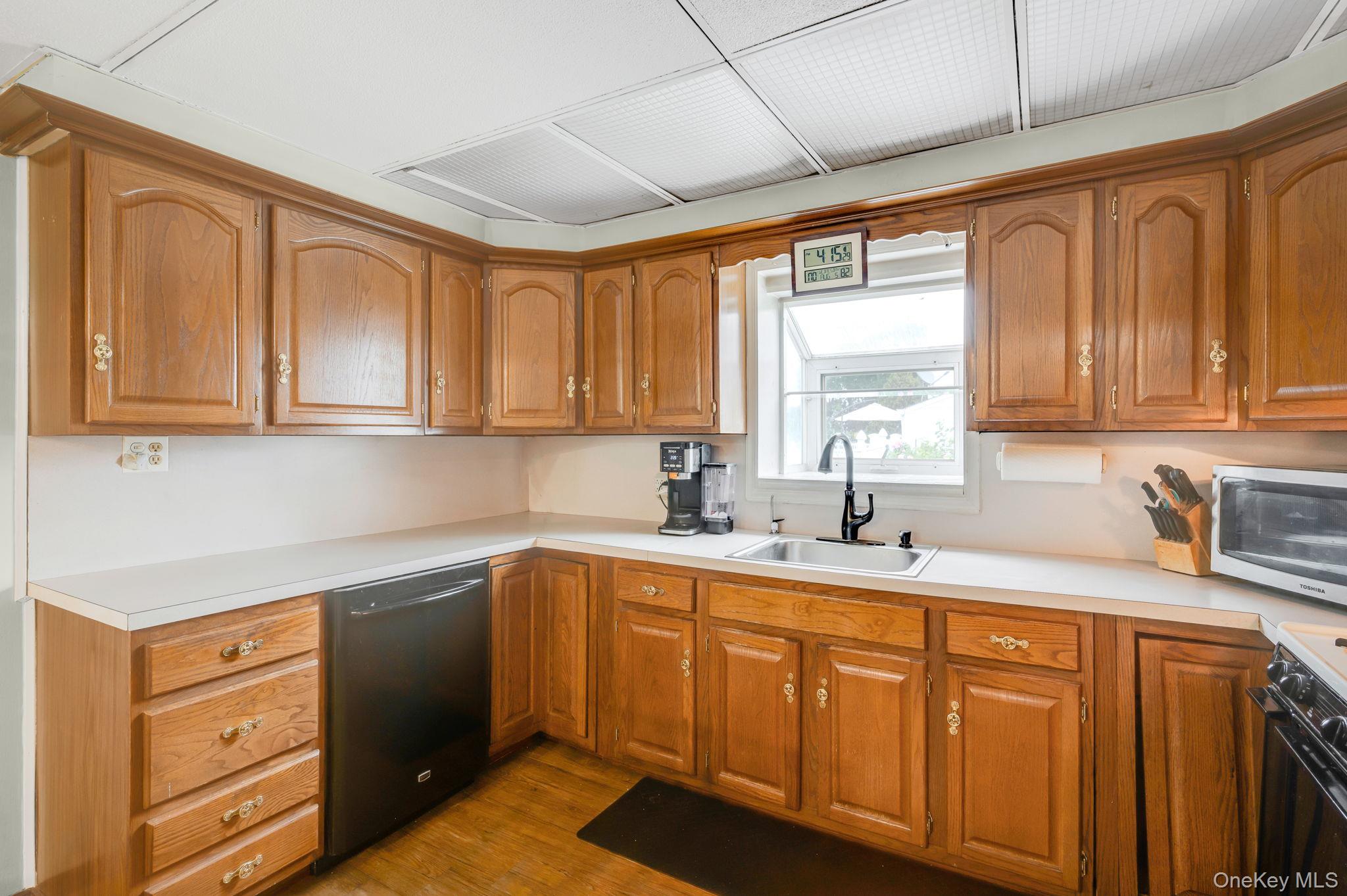 218 11th Street Property Photo 5