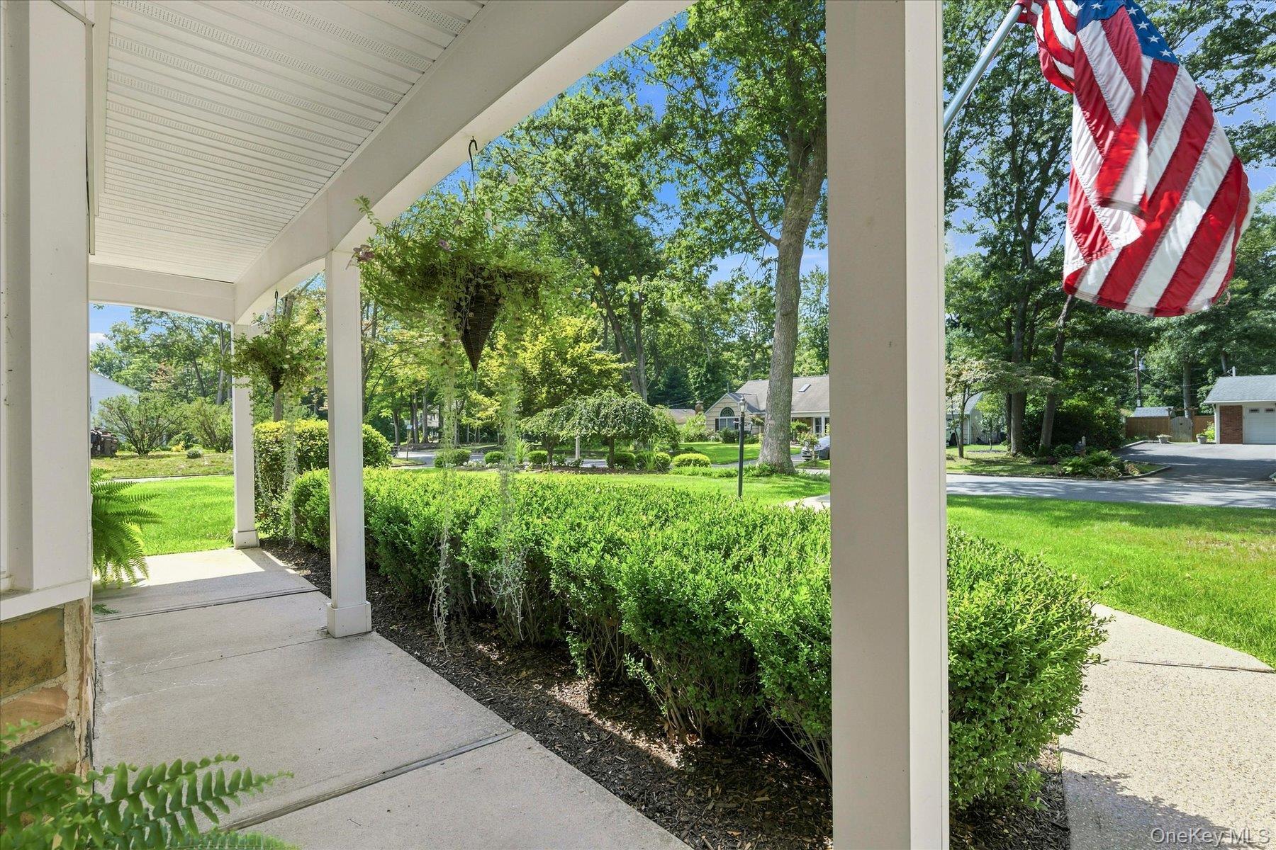 25 Seabrook Lane Property Photo 4