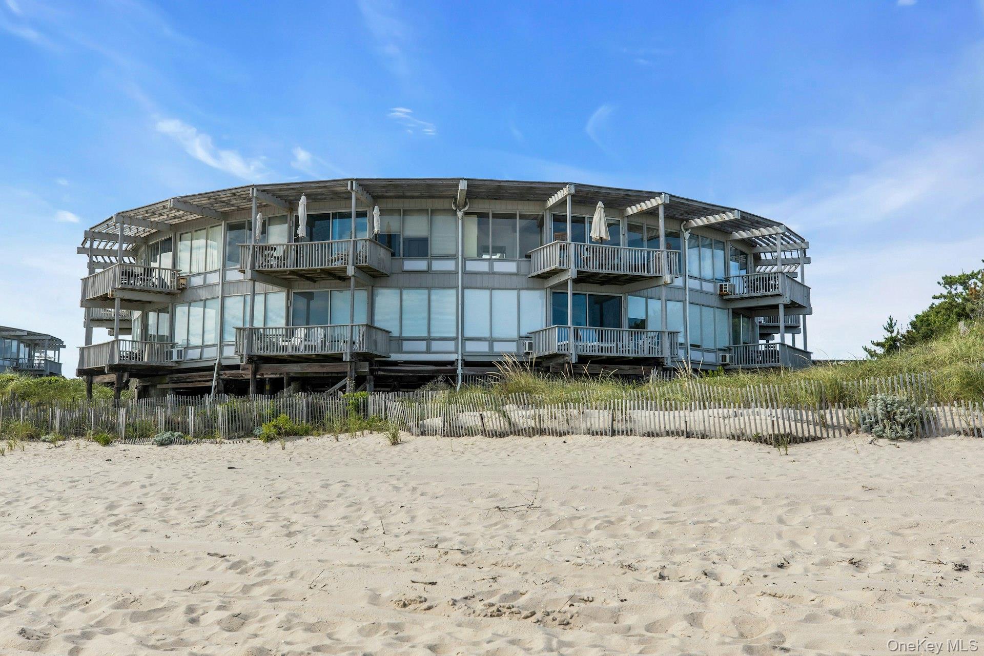 101 Dune Road C-8 Property Photo 18