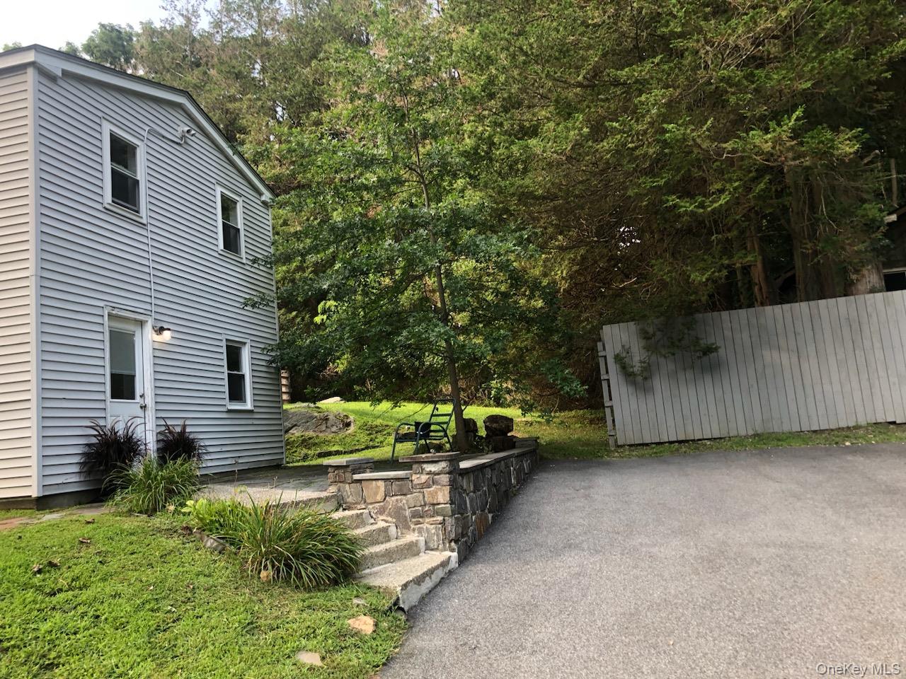 1039193 Property Photo 2