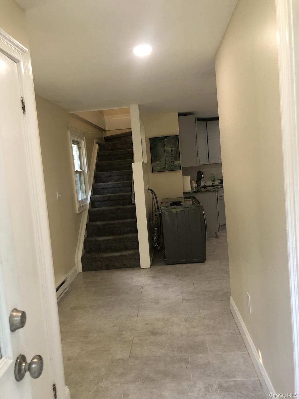 1039193 Property Photo 3