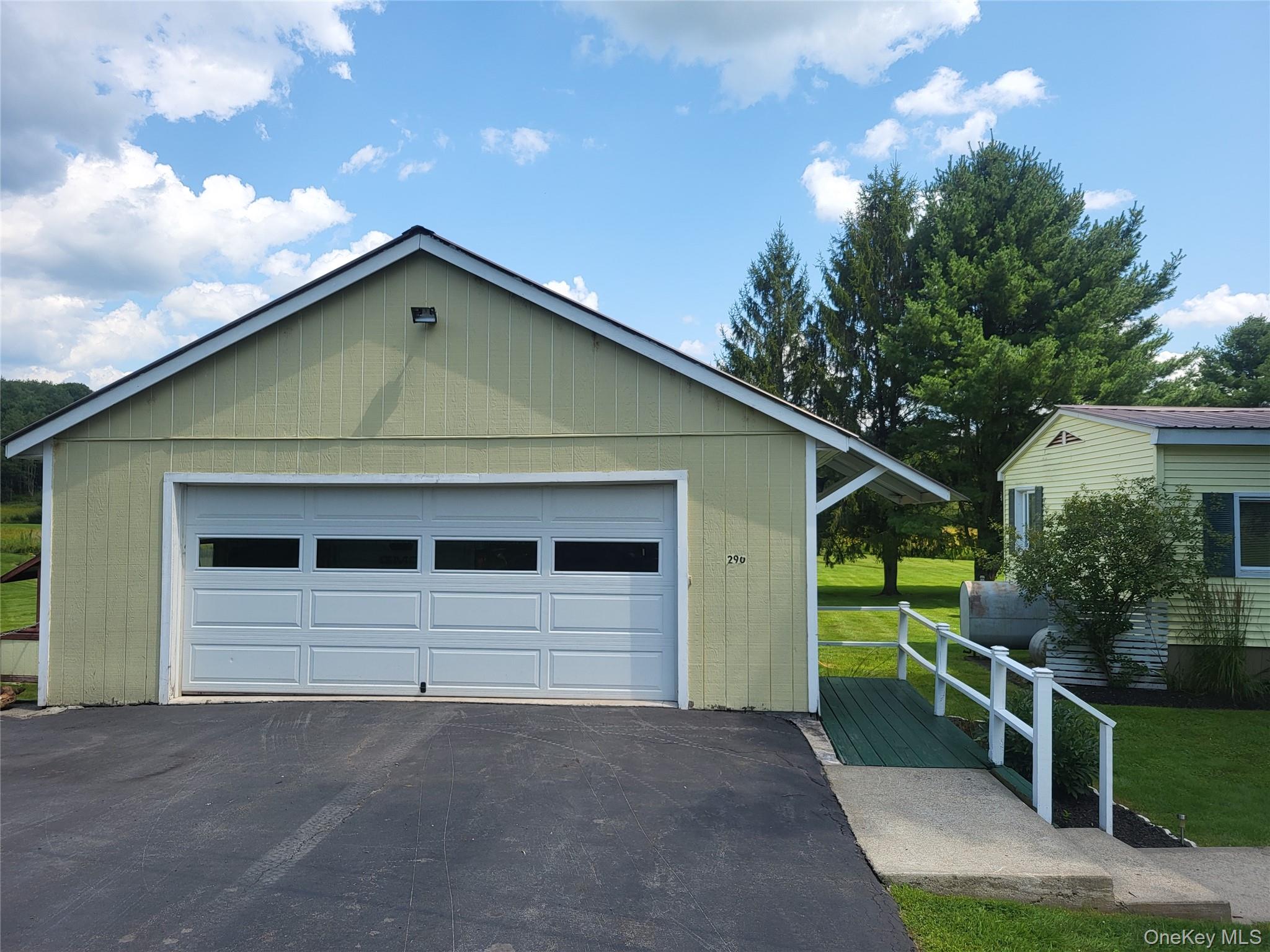 290 Behr Road Property Photo 3