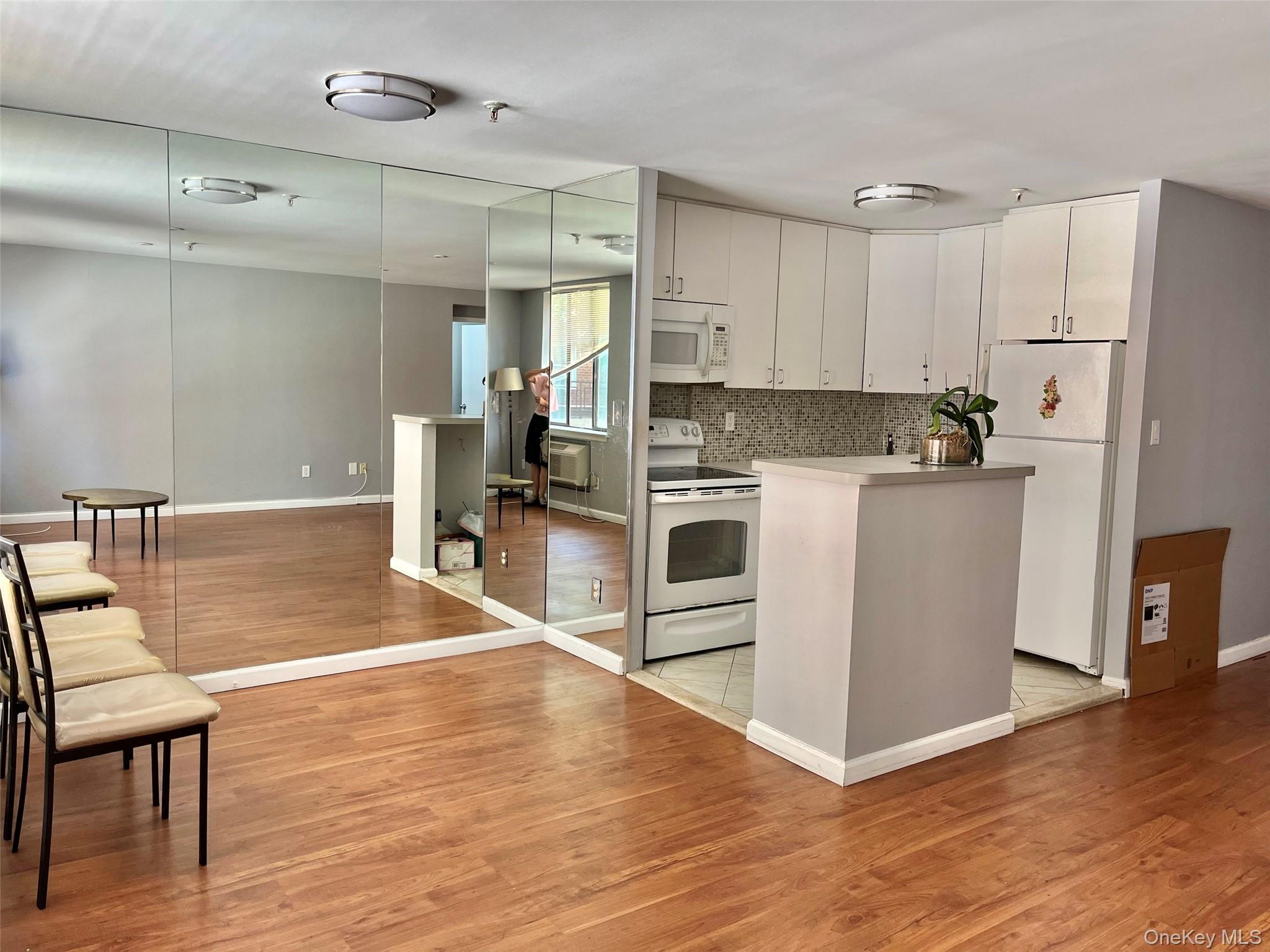 10 Canterbury Road 1-b Property Photo 6
