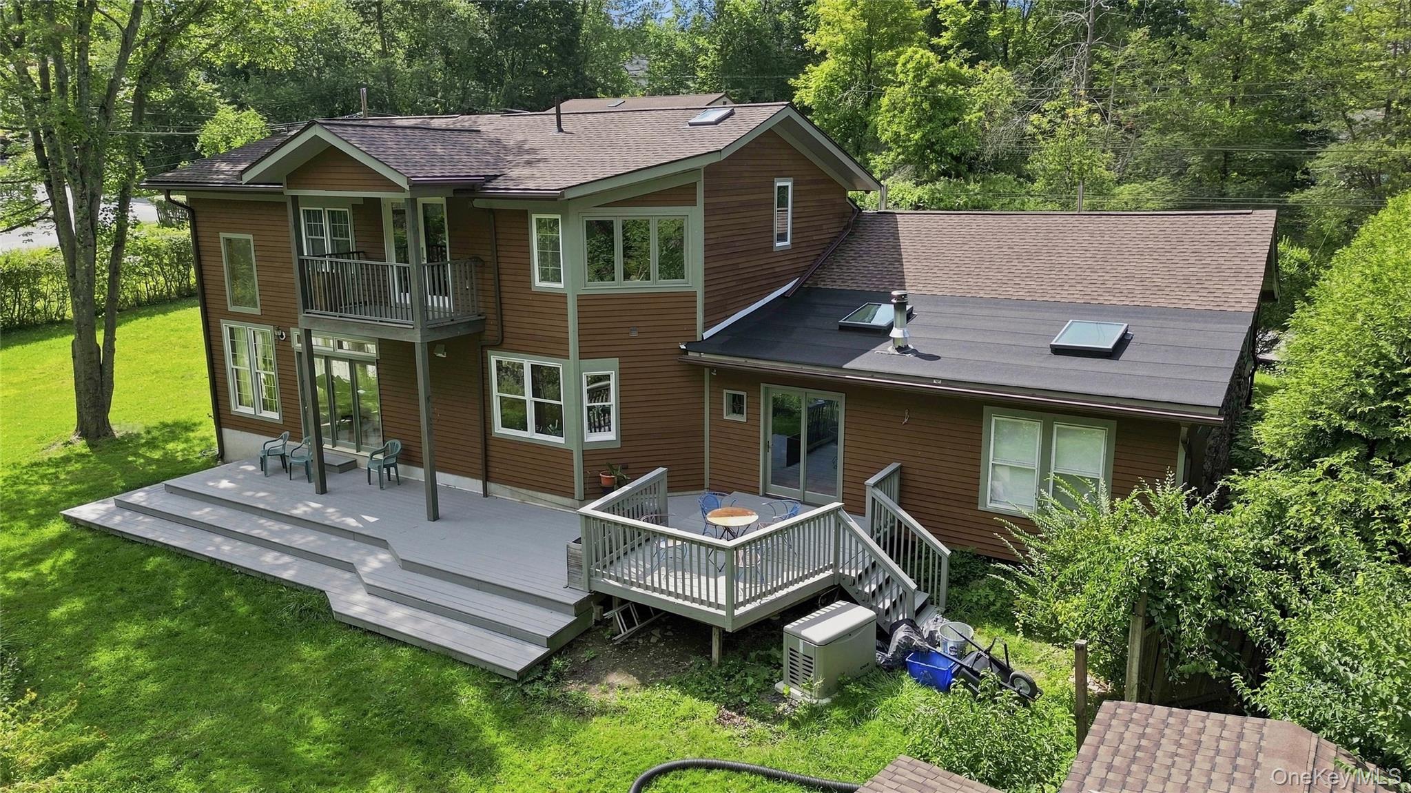 55 Interlochen Parkway Property Photo 3