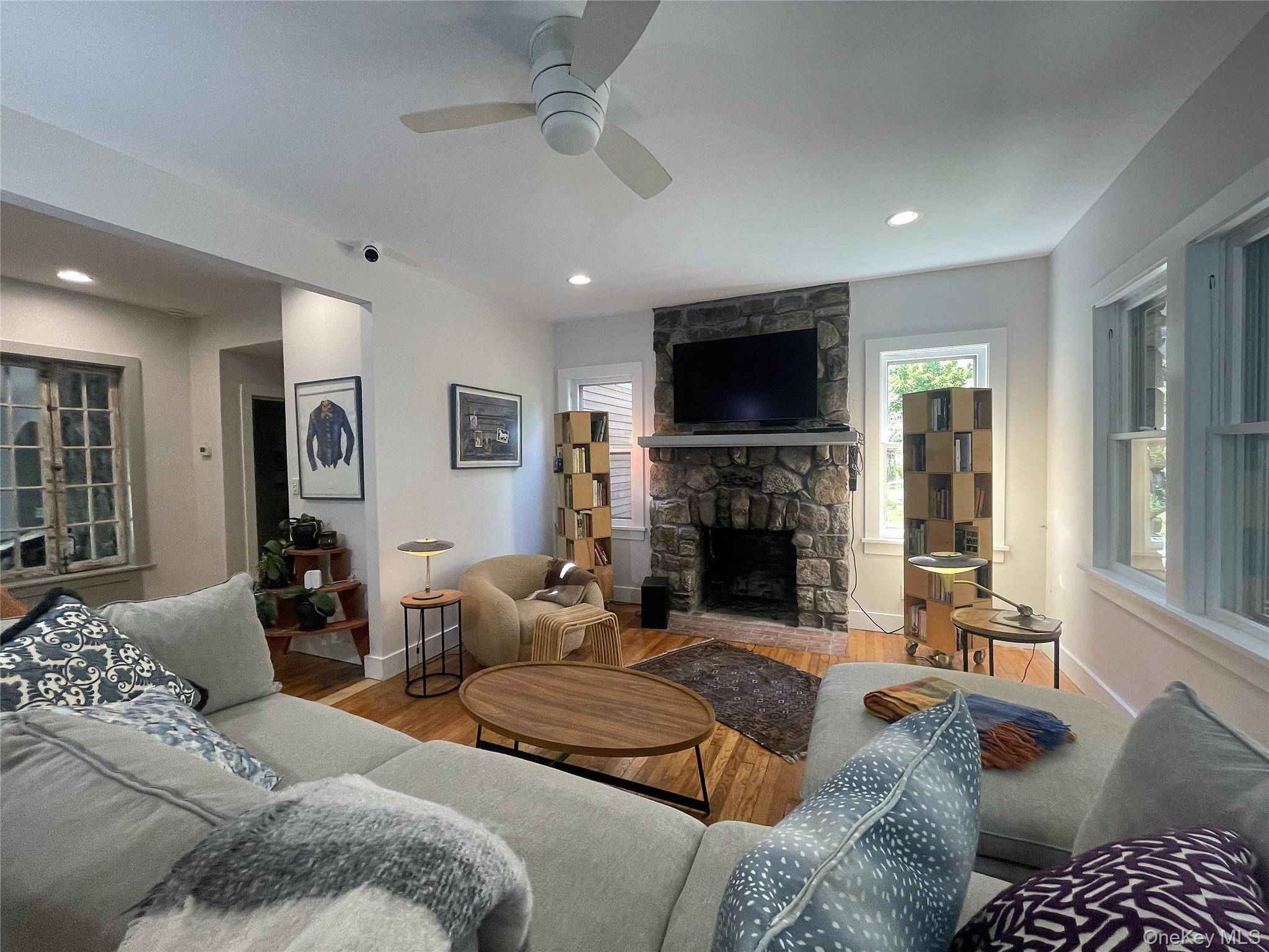 55 Interlochen Parkway Property Photo 15