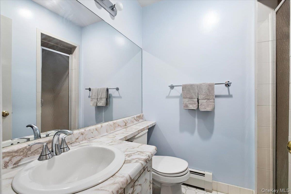 226 Coachlight Square Property Photo 24