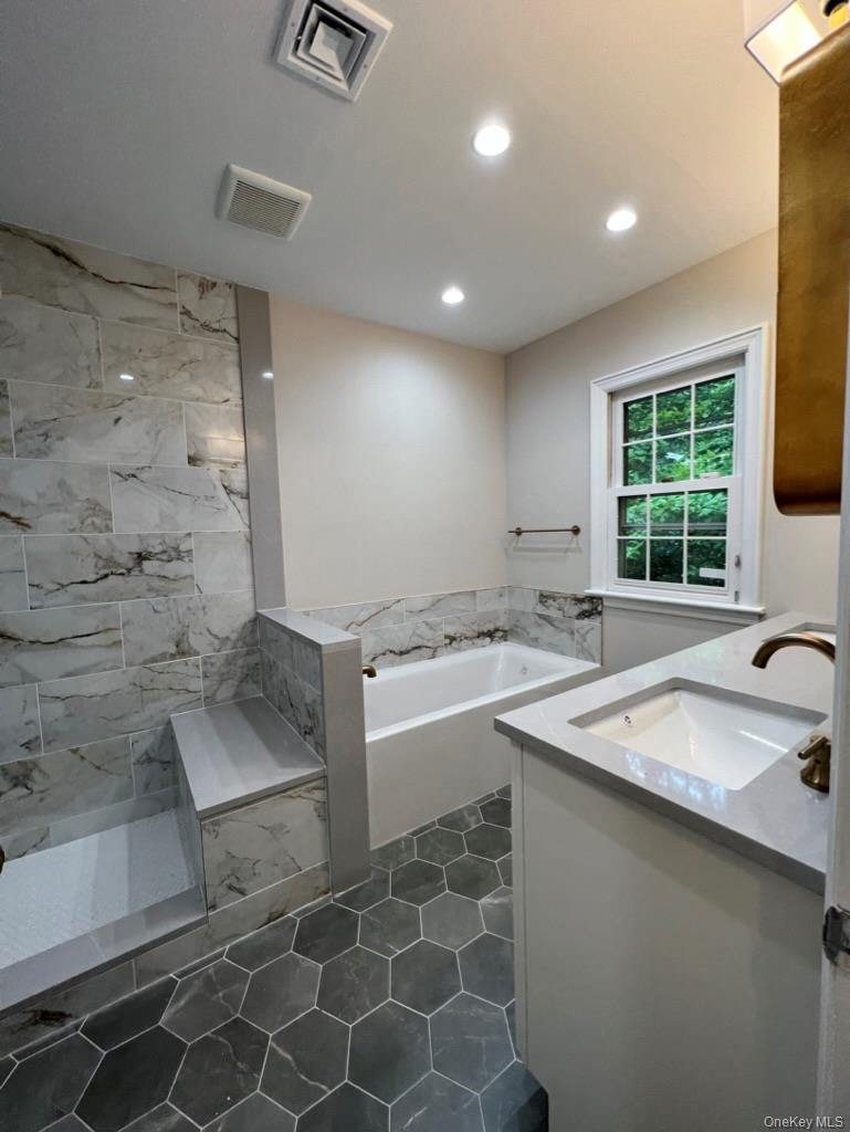 23 Matinecock Farms Road Property Photo 15
