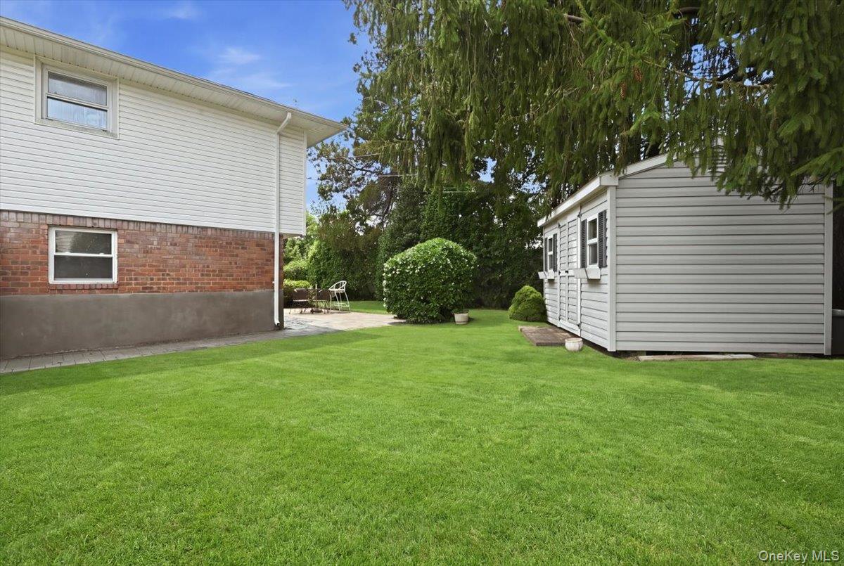 90 Grohmans Lane Property Photo 32