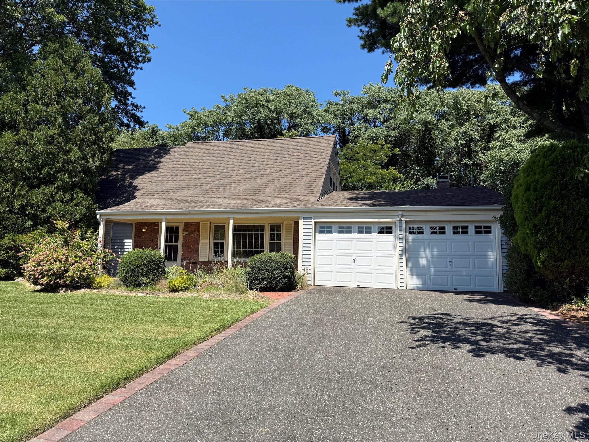 51 Hastings Drive Property Photo 1