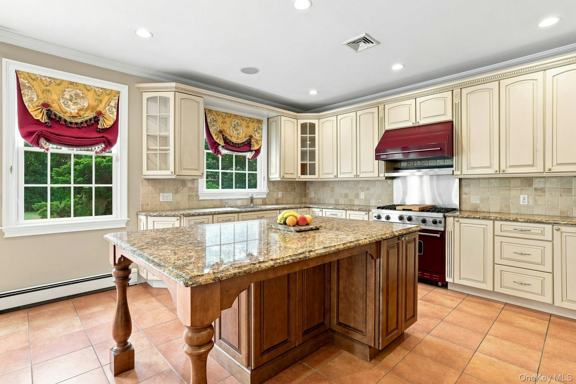 28 Spruce Street Property Photo 11