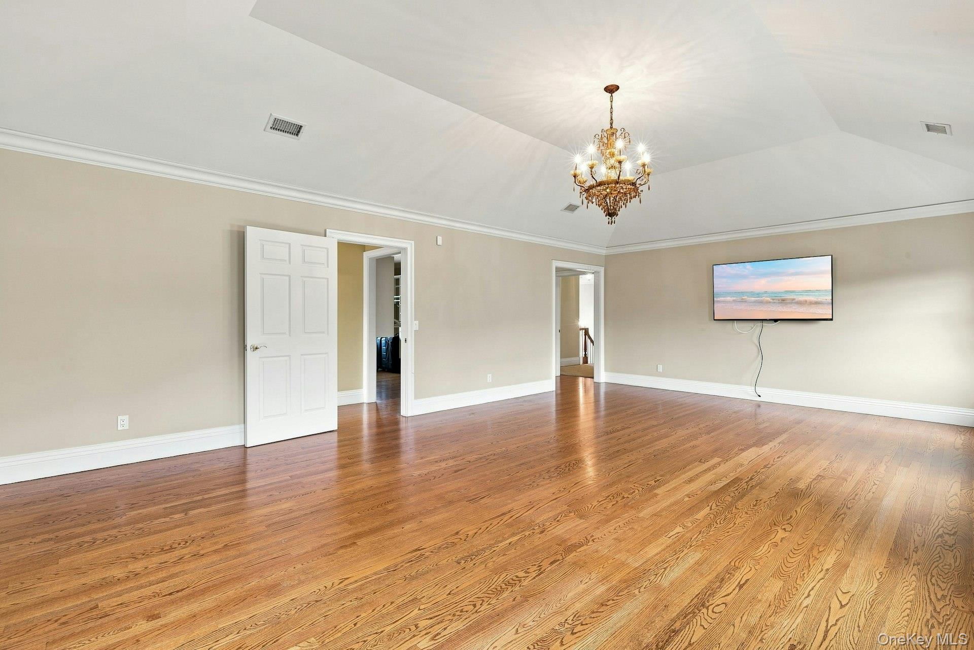 28 Spruce Street Property Photo 18