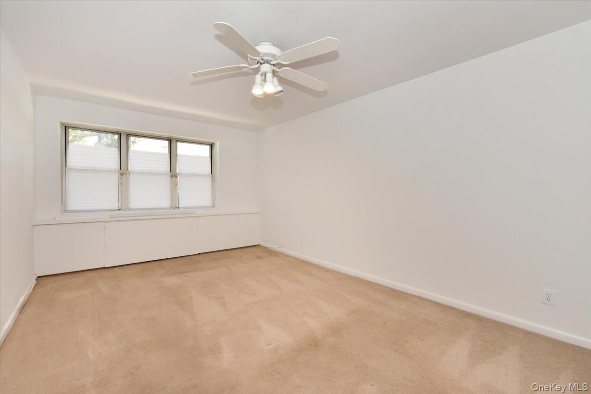 180 S Middle Neck Road 1-j Property Photo 11