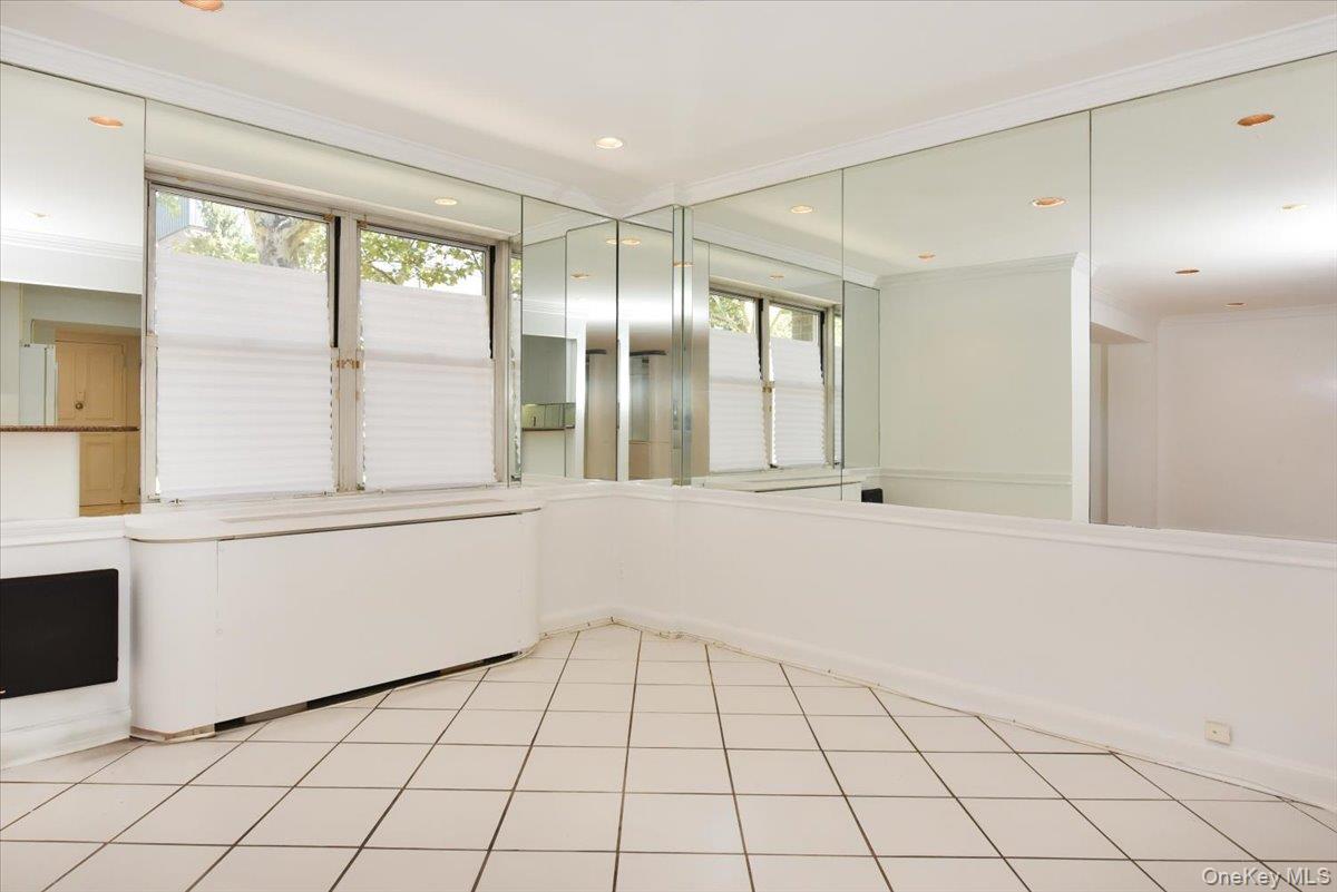 180 S Middle Neck Road 1-j Property Photo 27