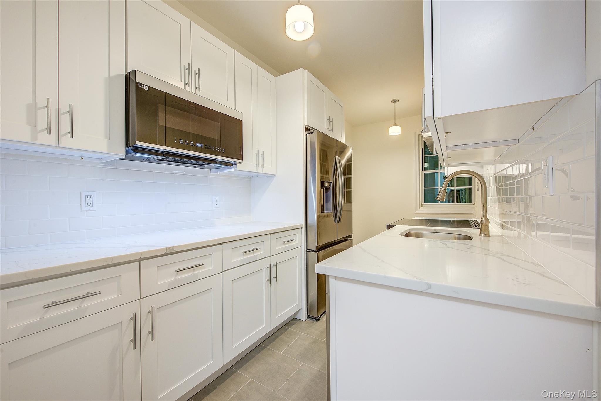 77-12 35th Avenue A11 Property Photo 2