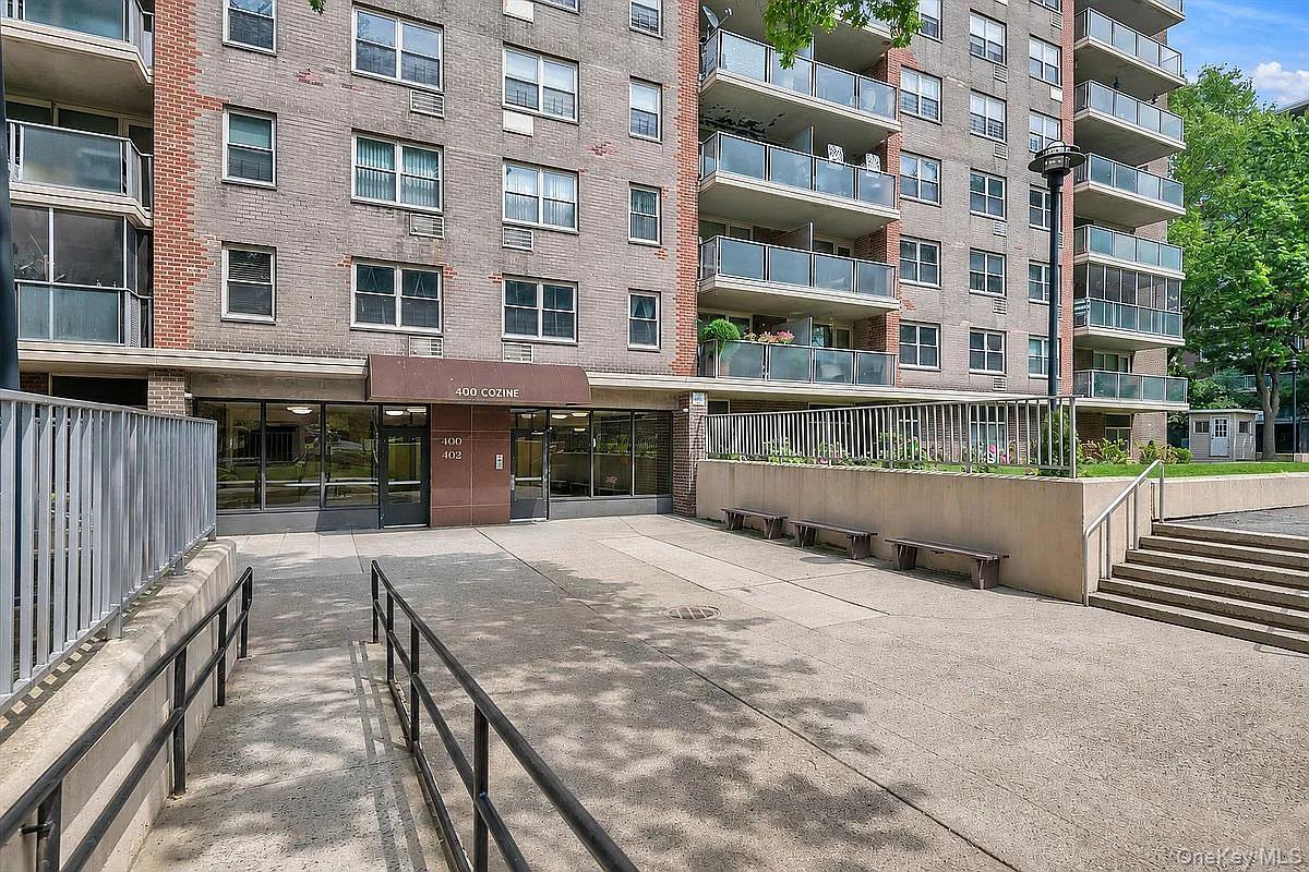 400 Cozine Avenue 5e Property Photo 15