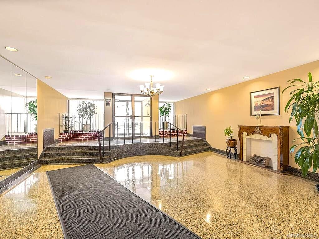 250 N Broadway Phd Property Photo 31