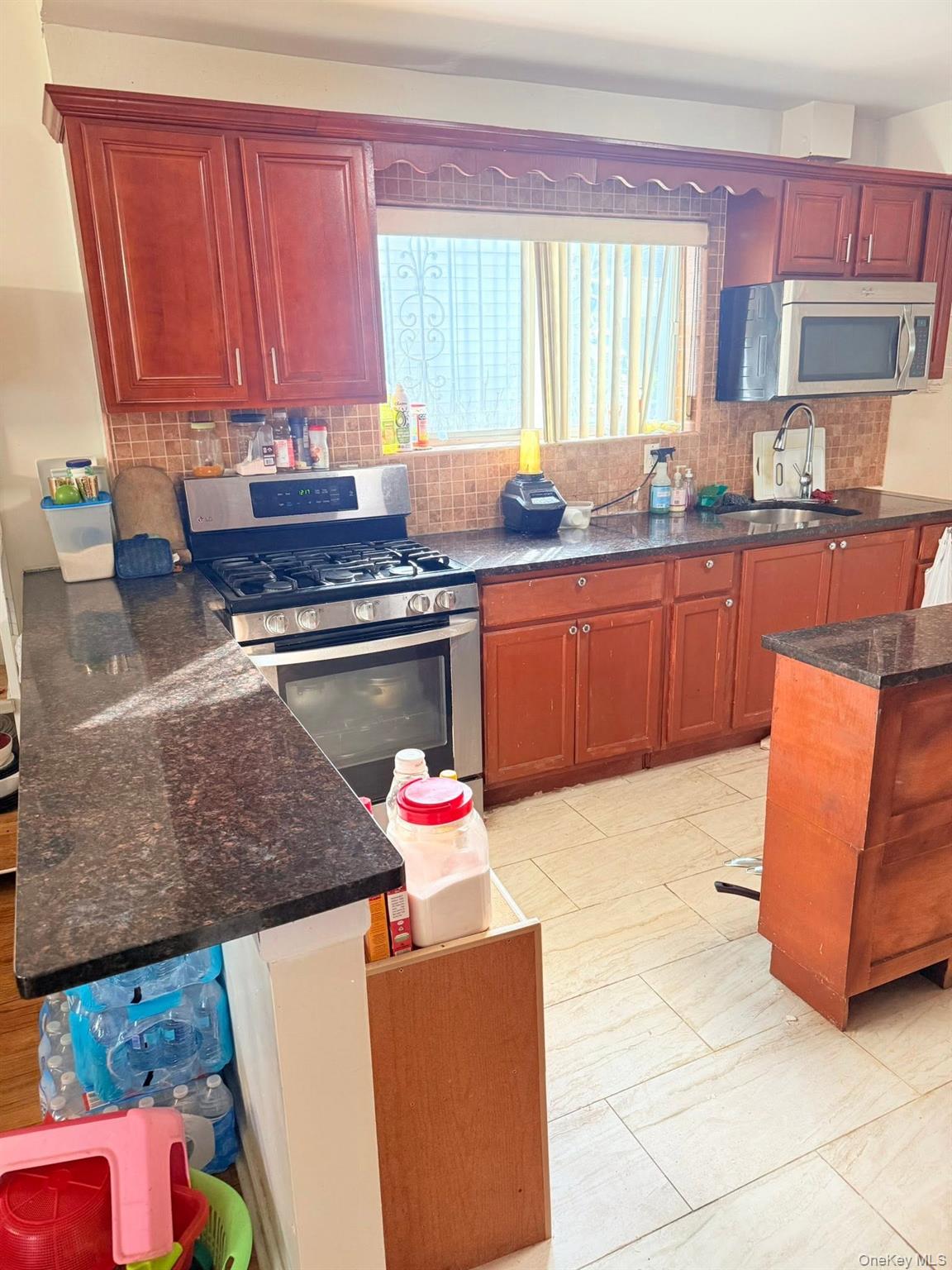 11219 176th Street Property Photo 9