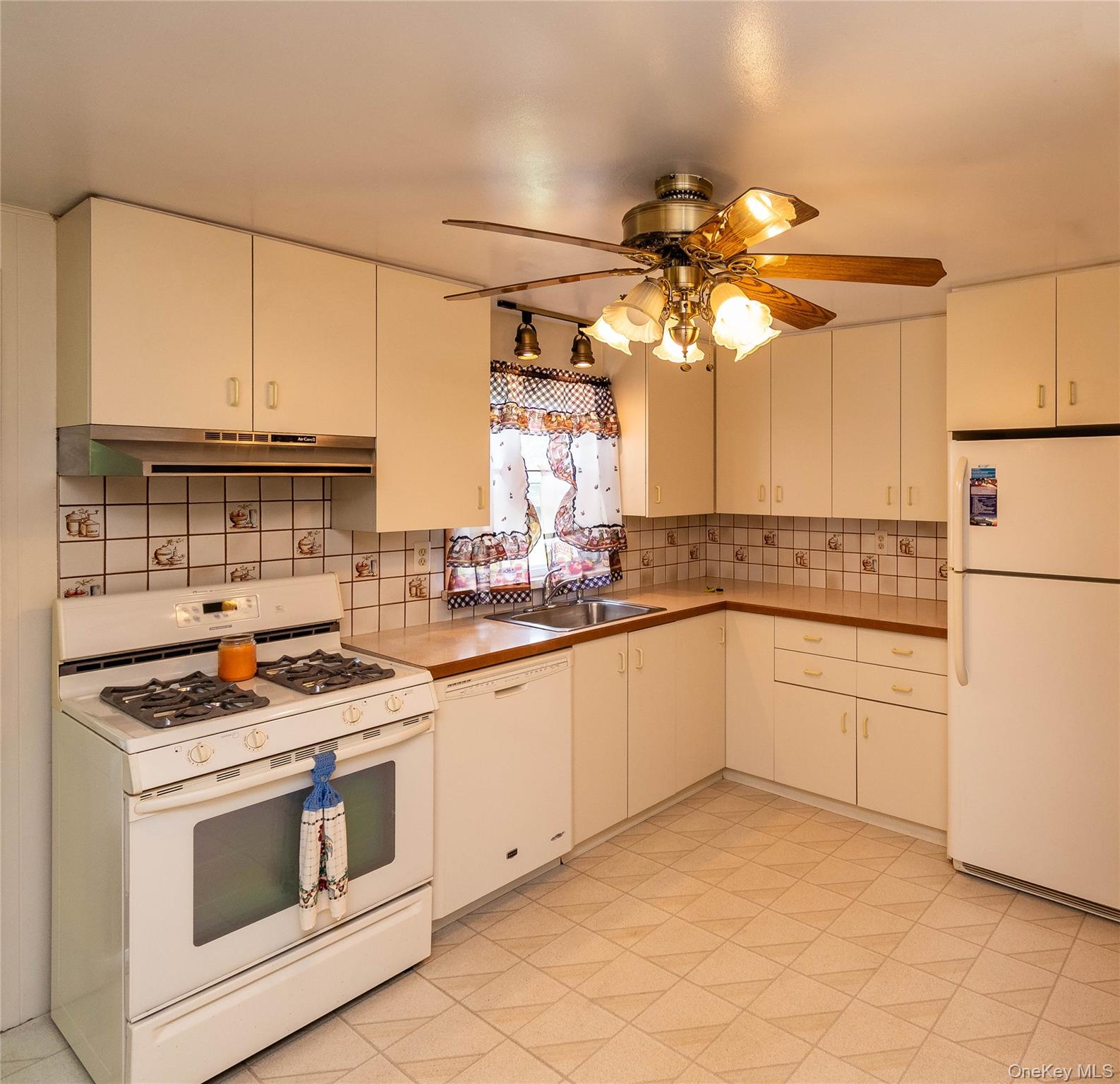 26 Beatty Lane Property Photo 25