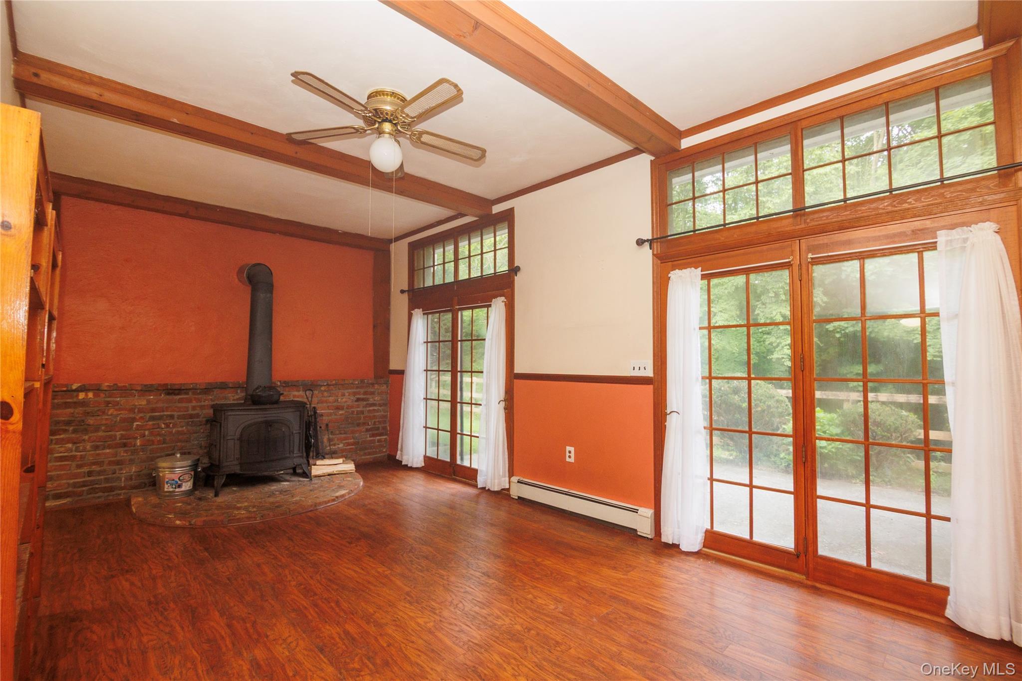 184 Lake Drive Property Photo 6