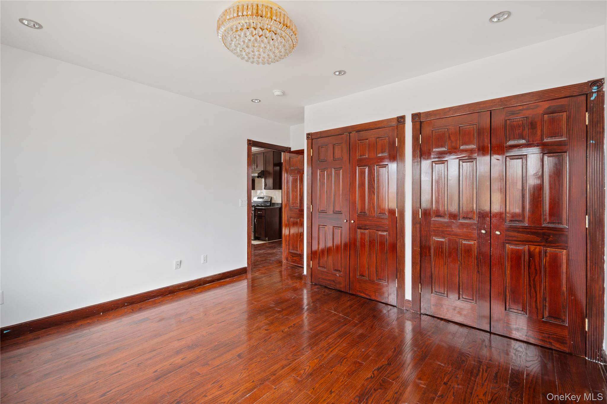 6903 Cloverdale Boulevard Property Photo 14