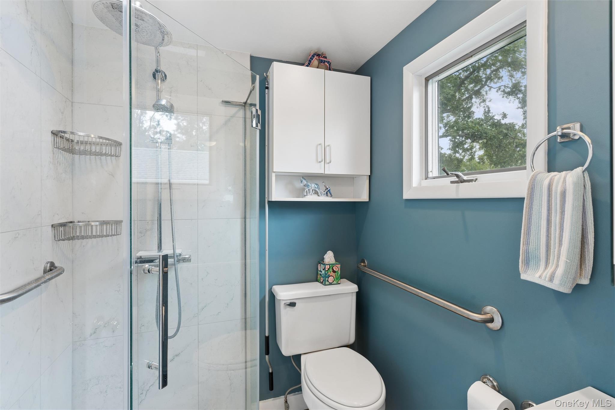13700 Oregon Road Property Photo 16