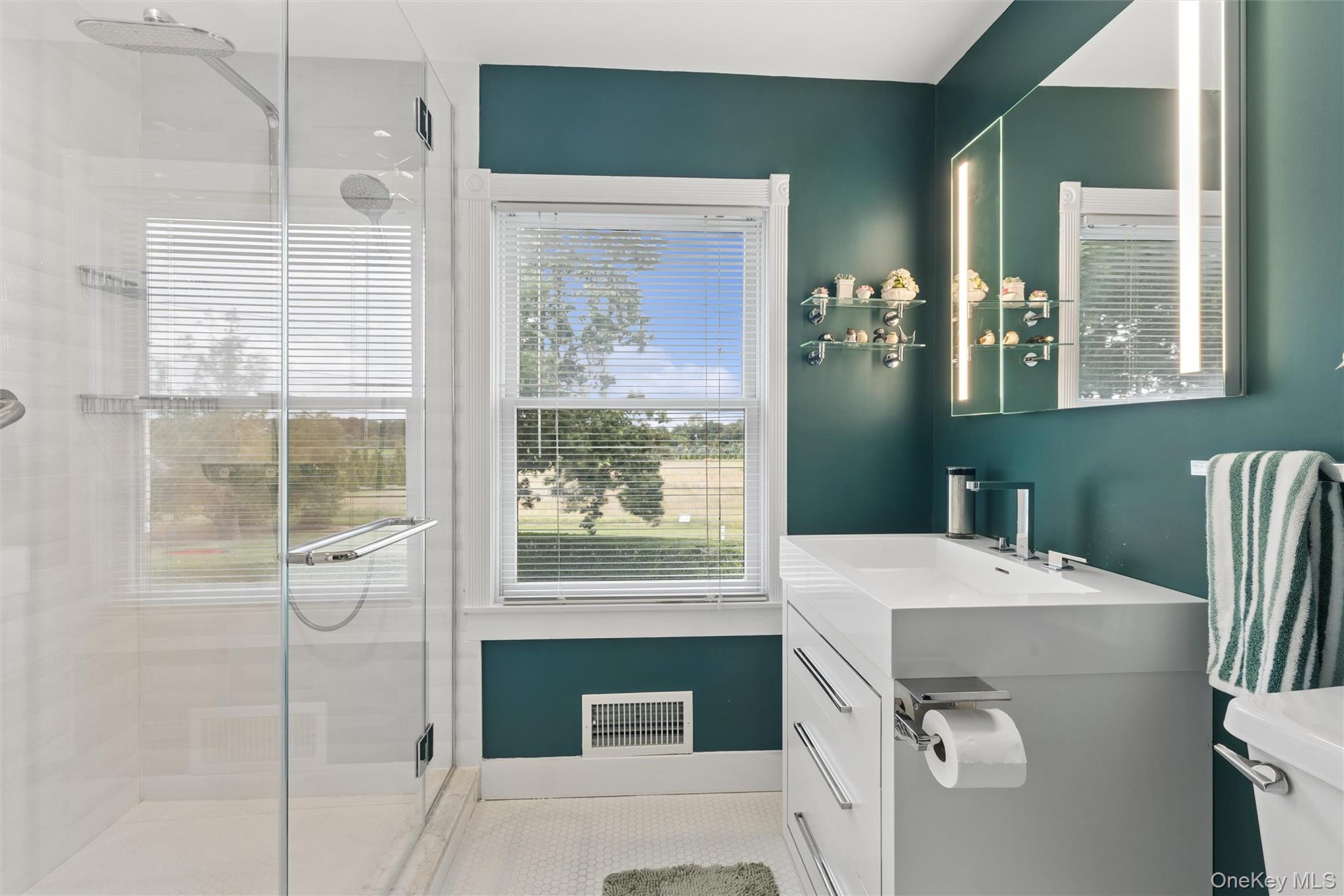 13700 Oregon Road Property Photo 20