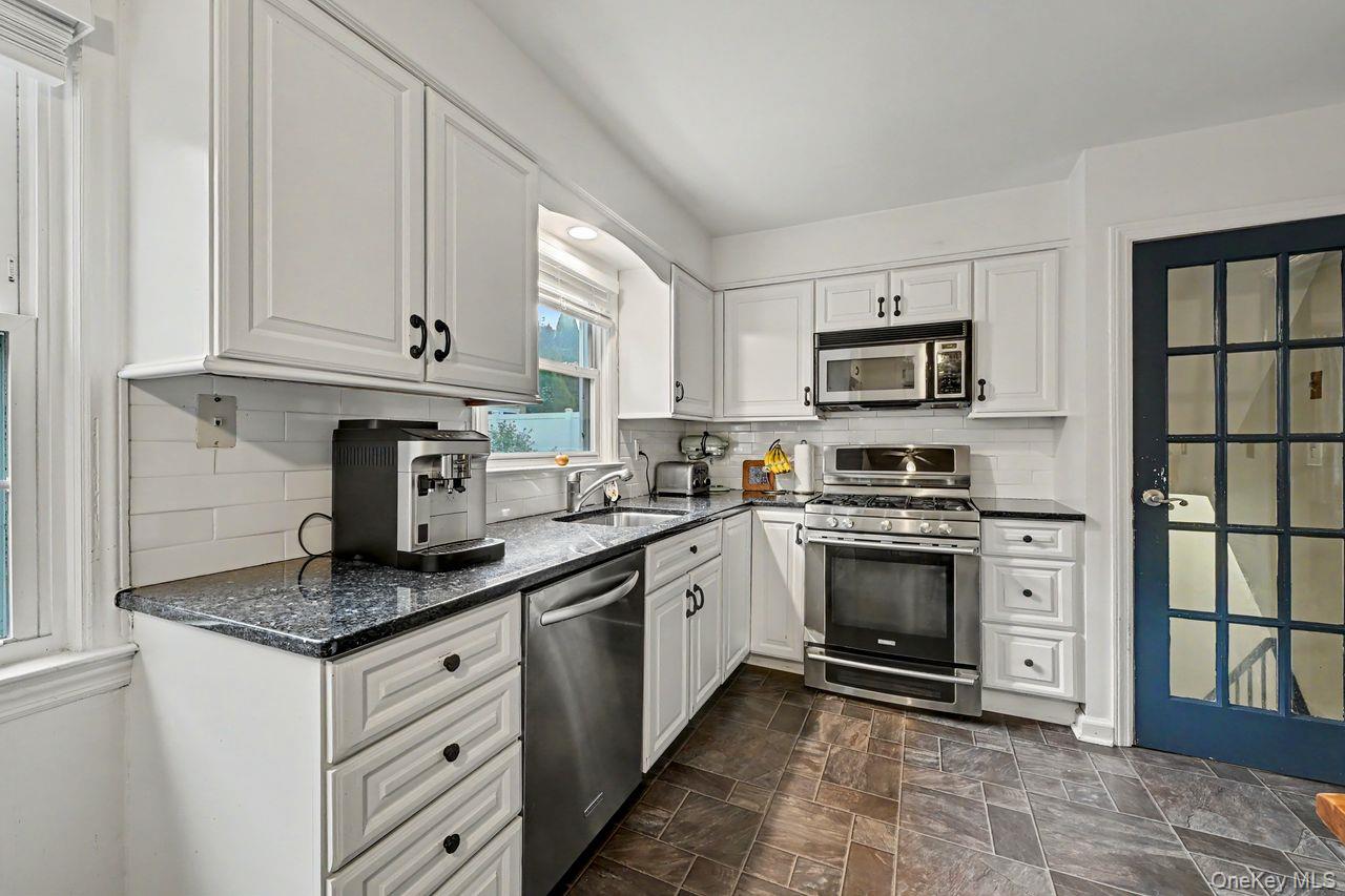 2 Edward Street Property Photo 9