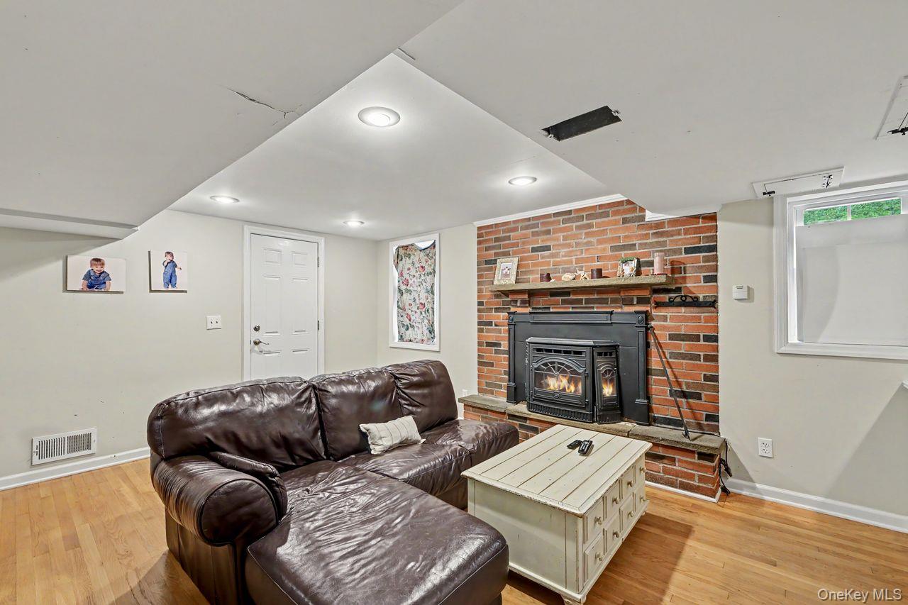 2 Edward Street Property Photo 13