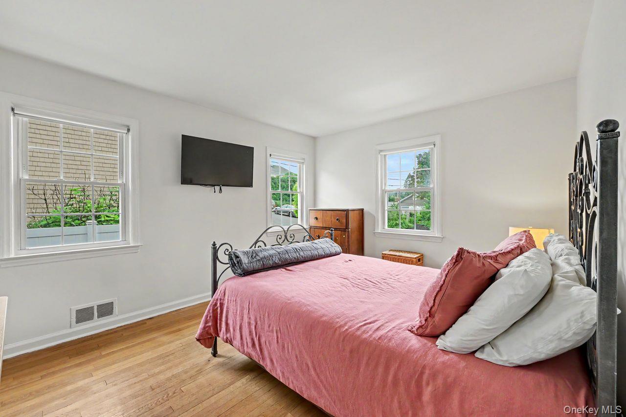 2 Edward Street Property Photo 15