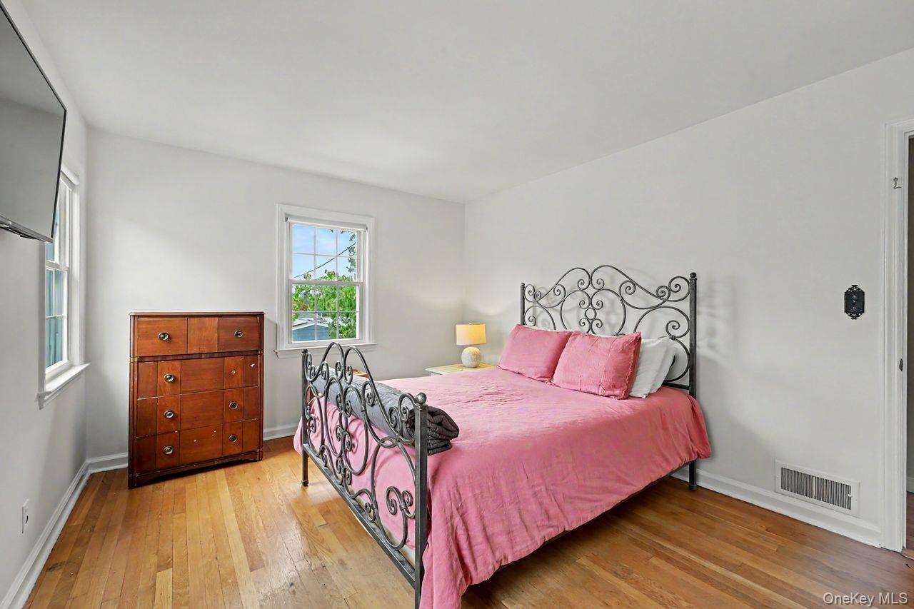 2 Edward Street Property Photo 16