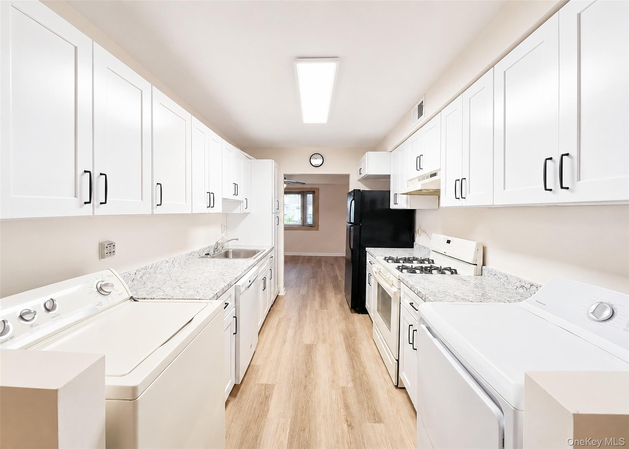 1 Wooded Way 1 Property Photo 4